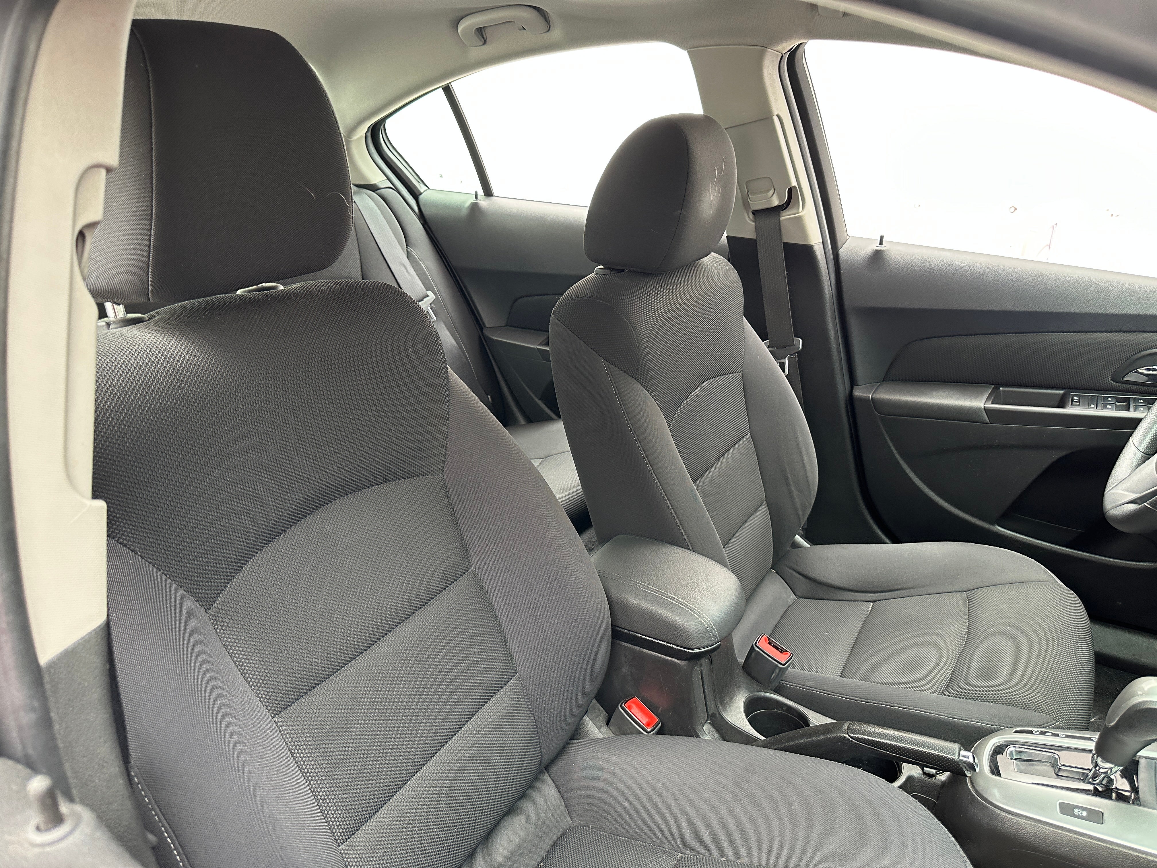 2015 Chevrolet Cruze LT 2