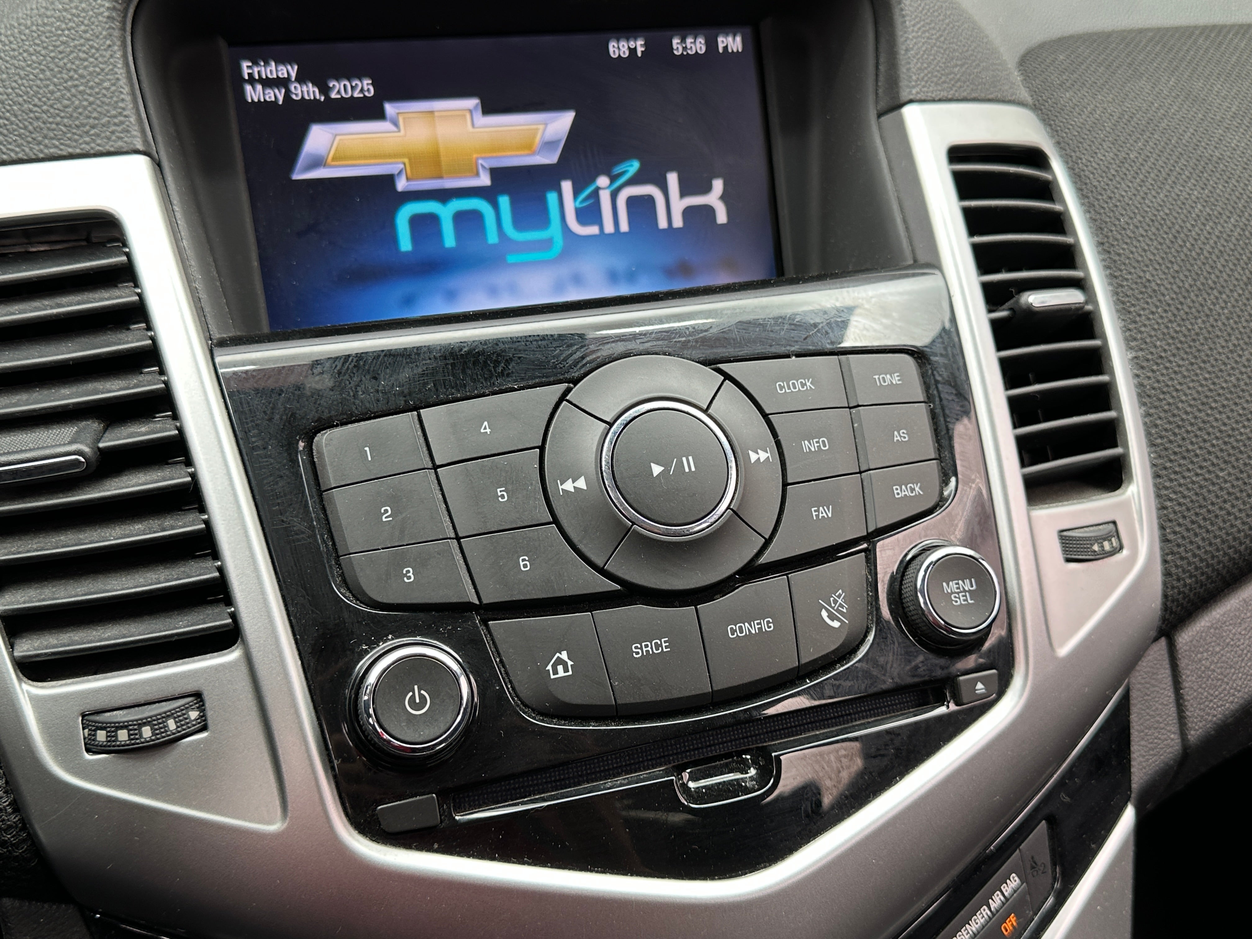 2015 Chevrolet Cruze LT 4
