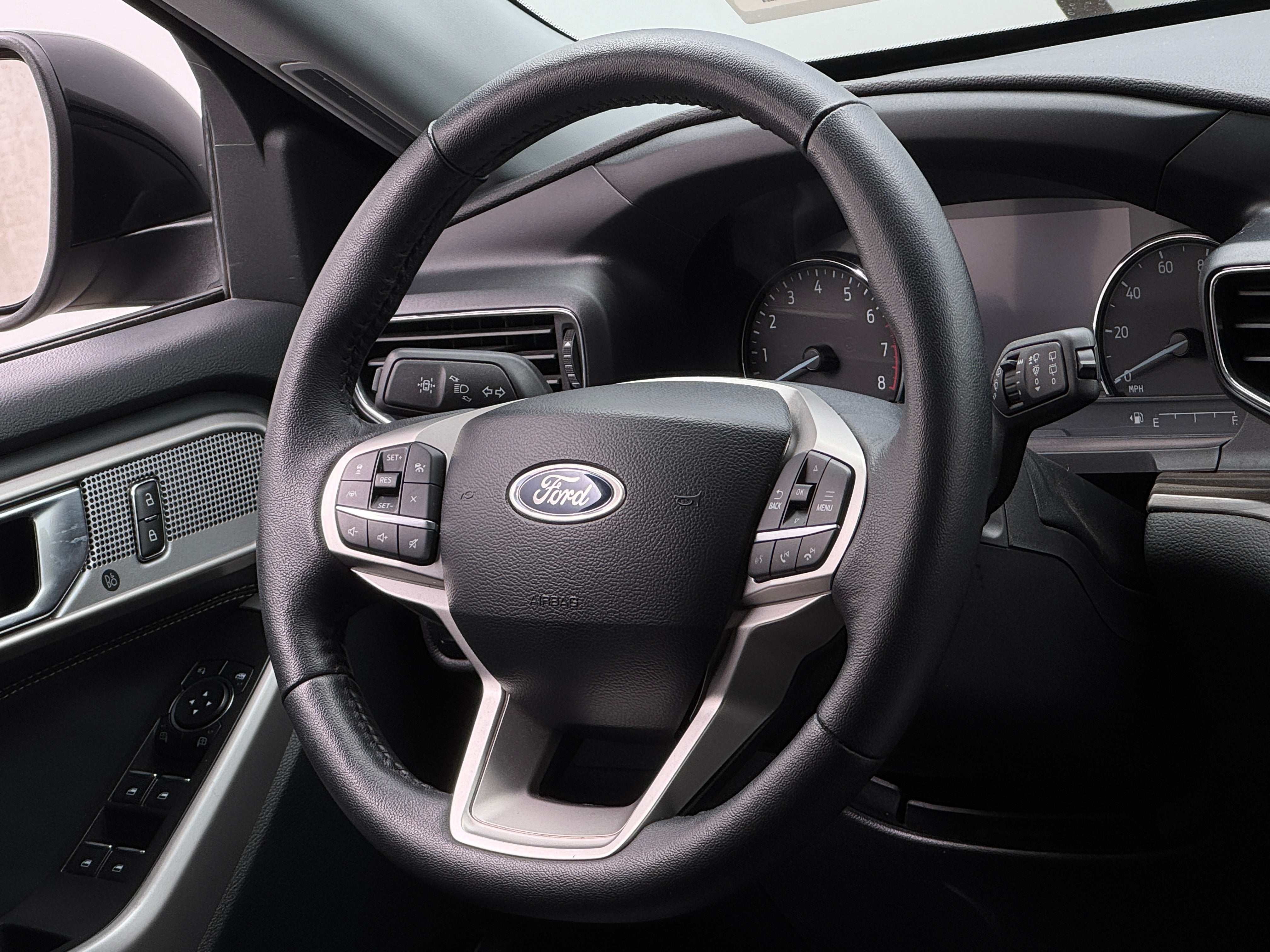 2024 Ford Explorer Limited 4