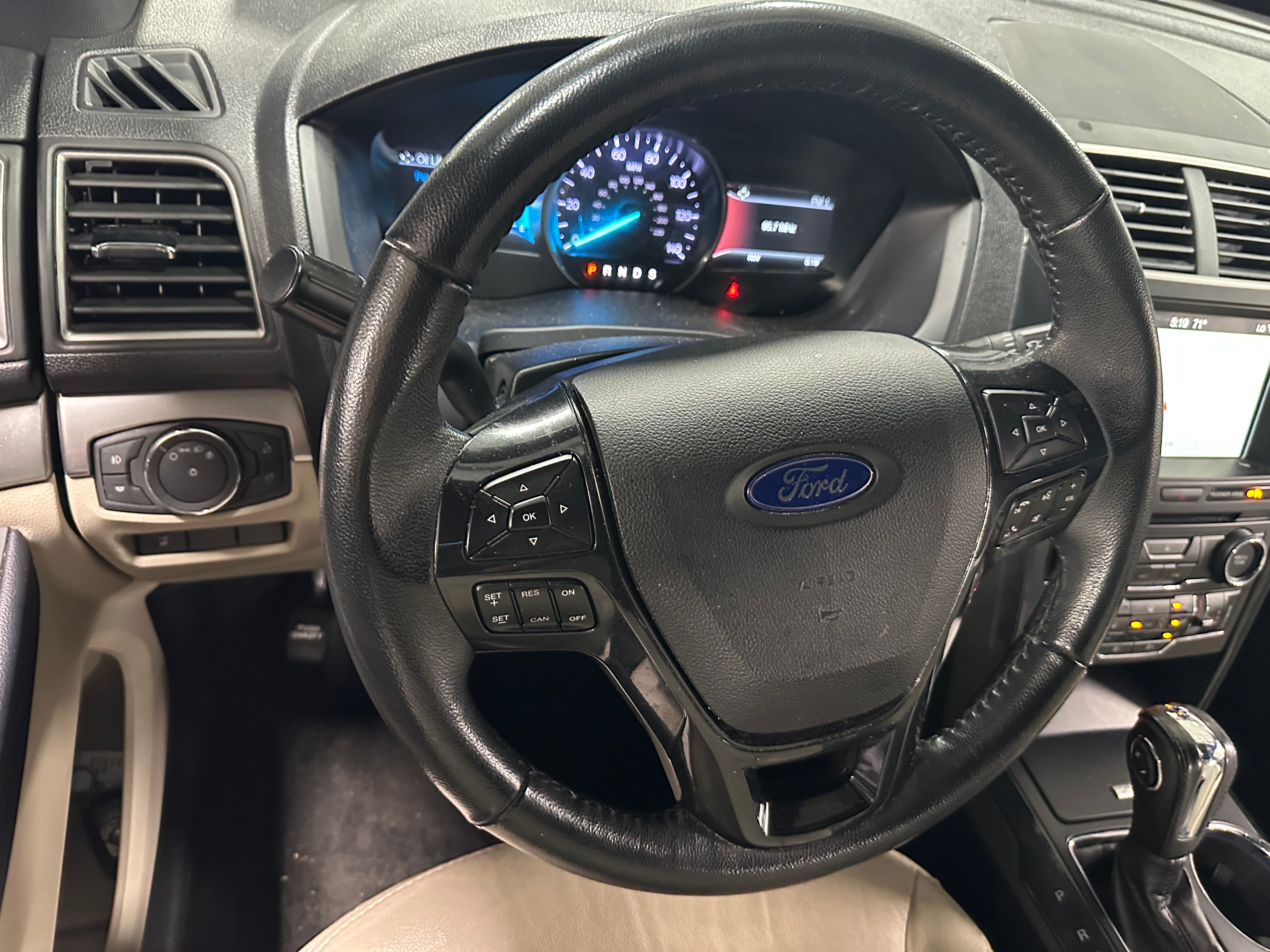 2018 Ford Explorer XLT 4