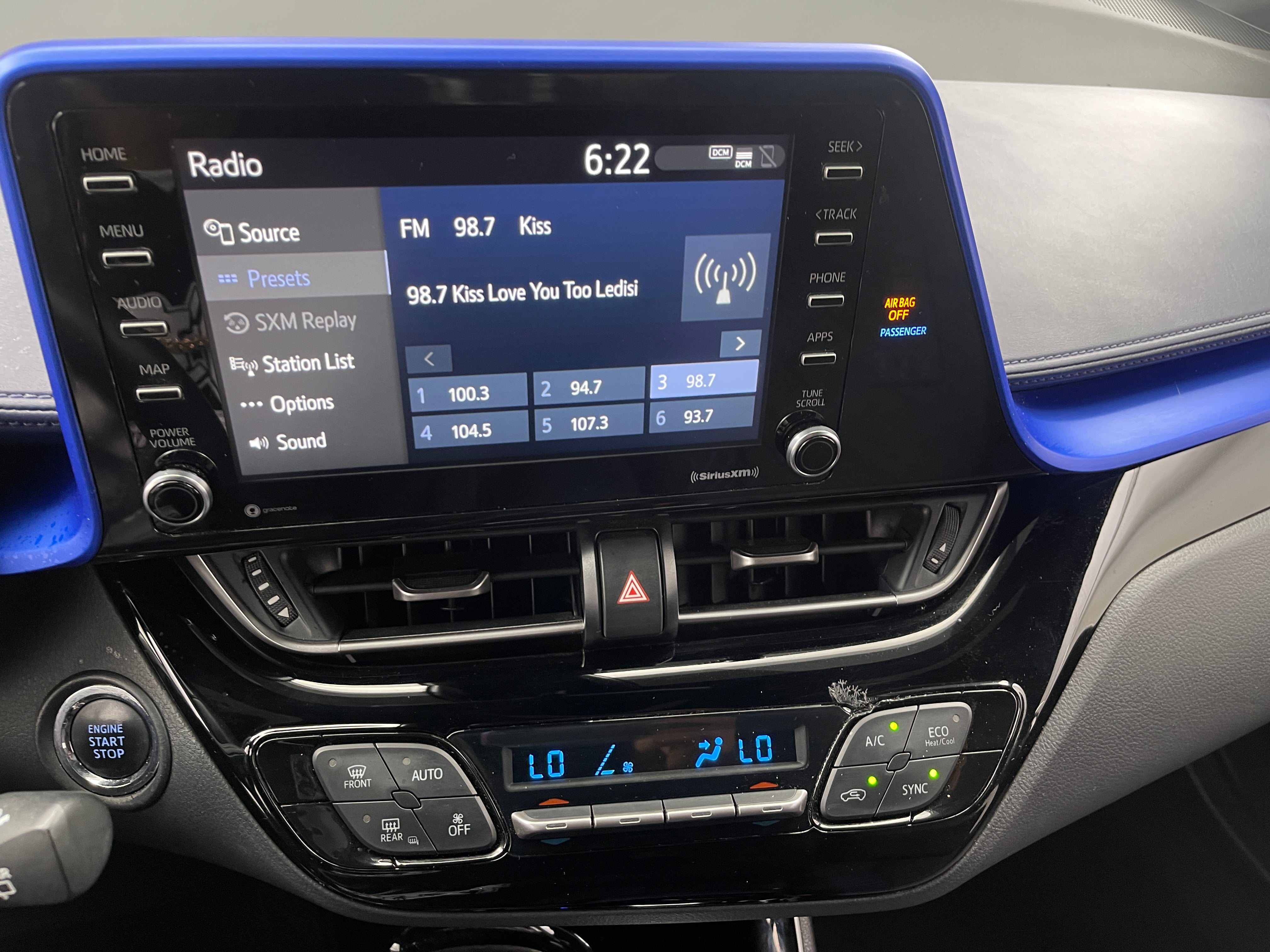 2020 Toyota C-HR XLE 4
