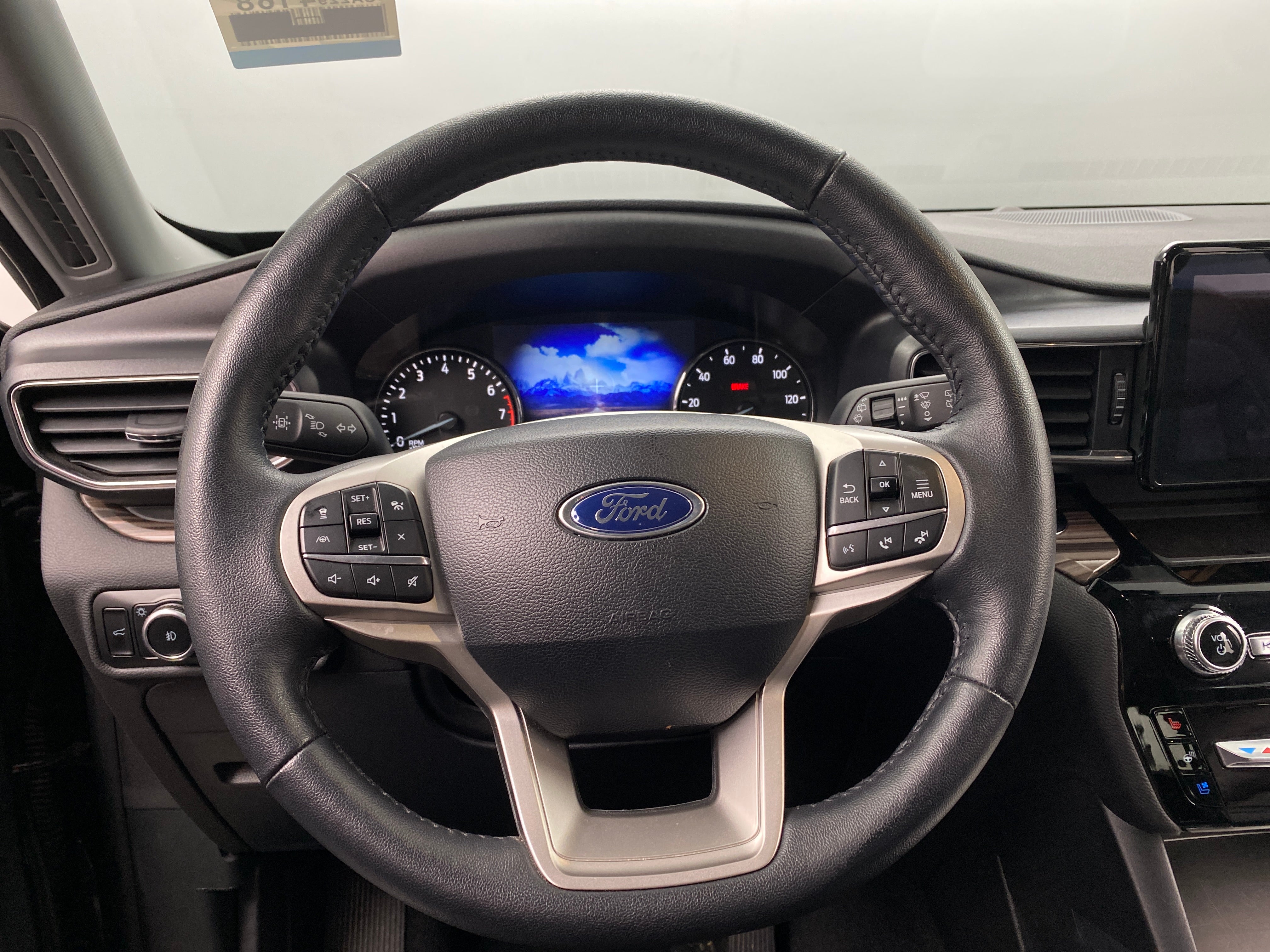 2024 Ford Explorer Limited 4