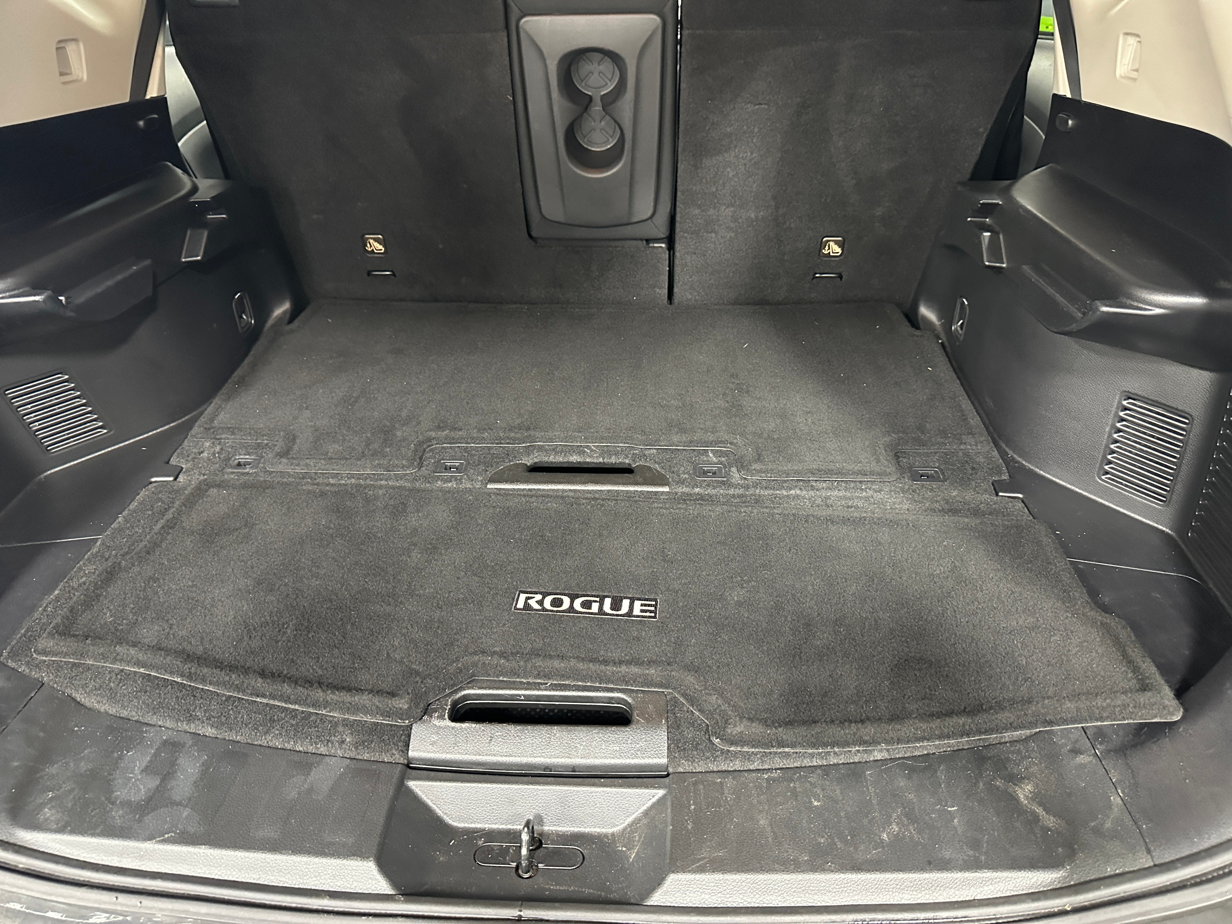 2019 Nissan Rogue SV 7