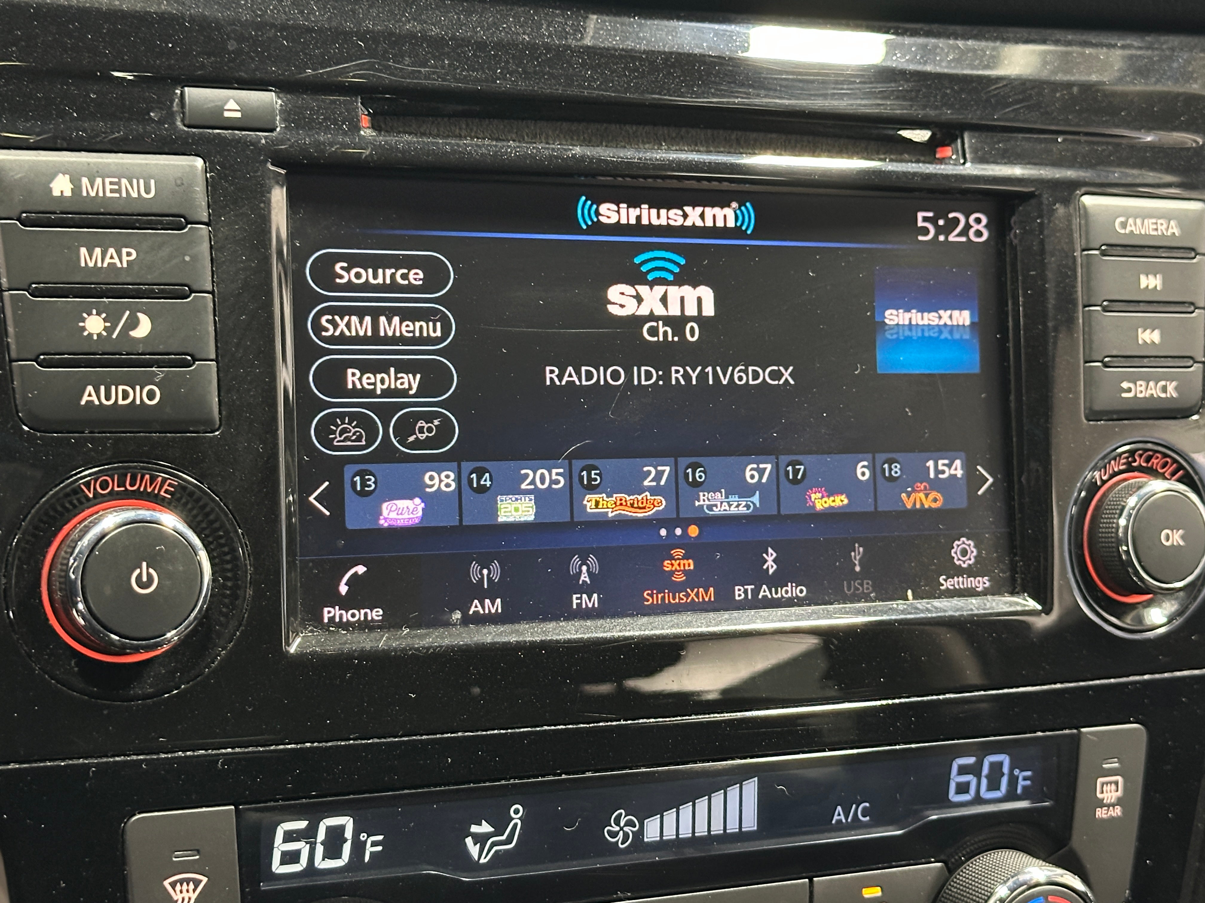 2019 Nissan Rogue SV 4