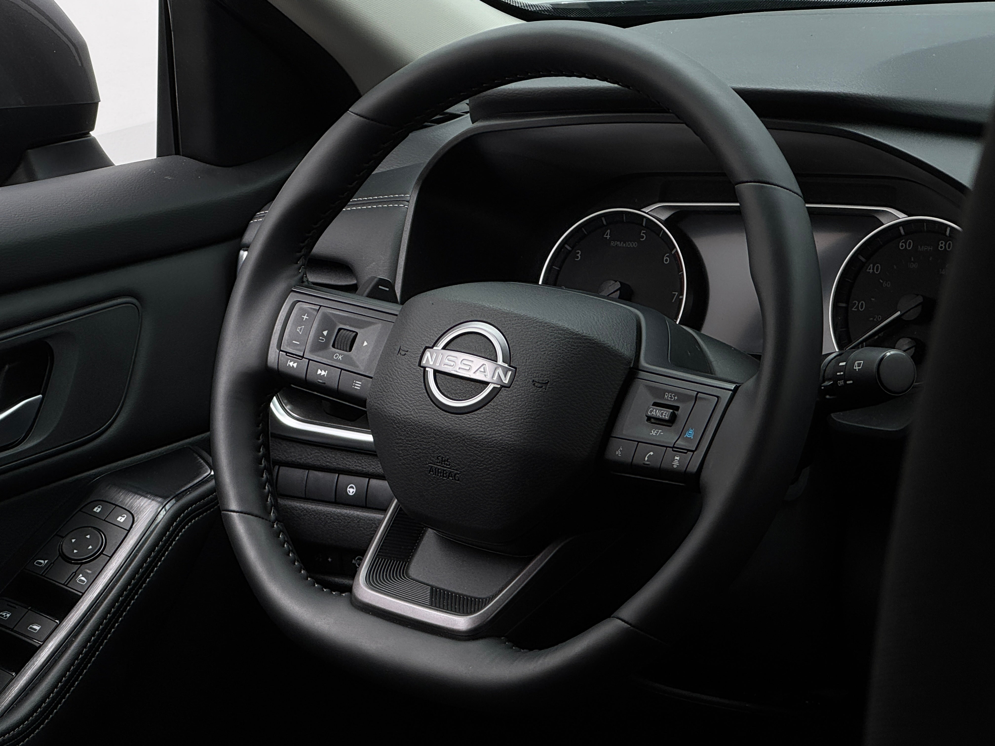 2025 Nissan Rogue SV 5
