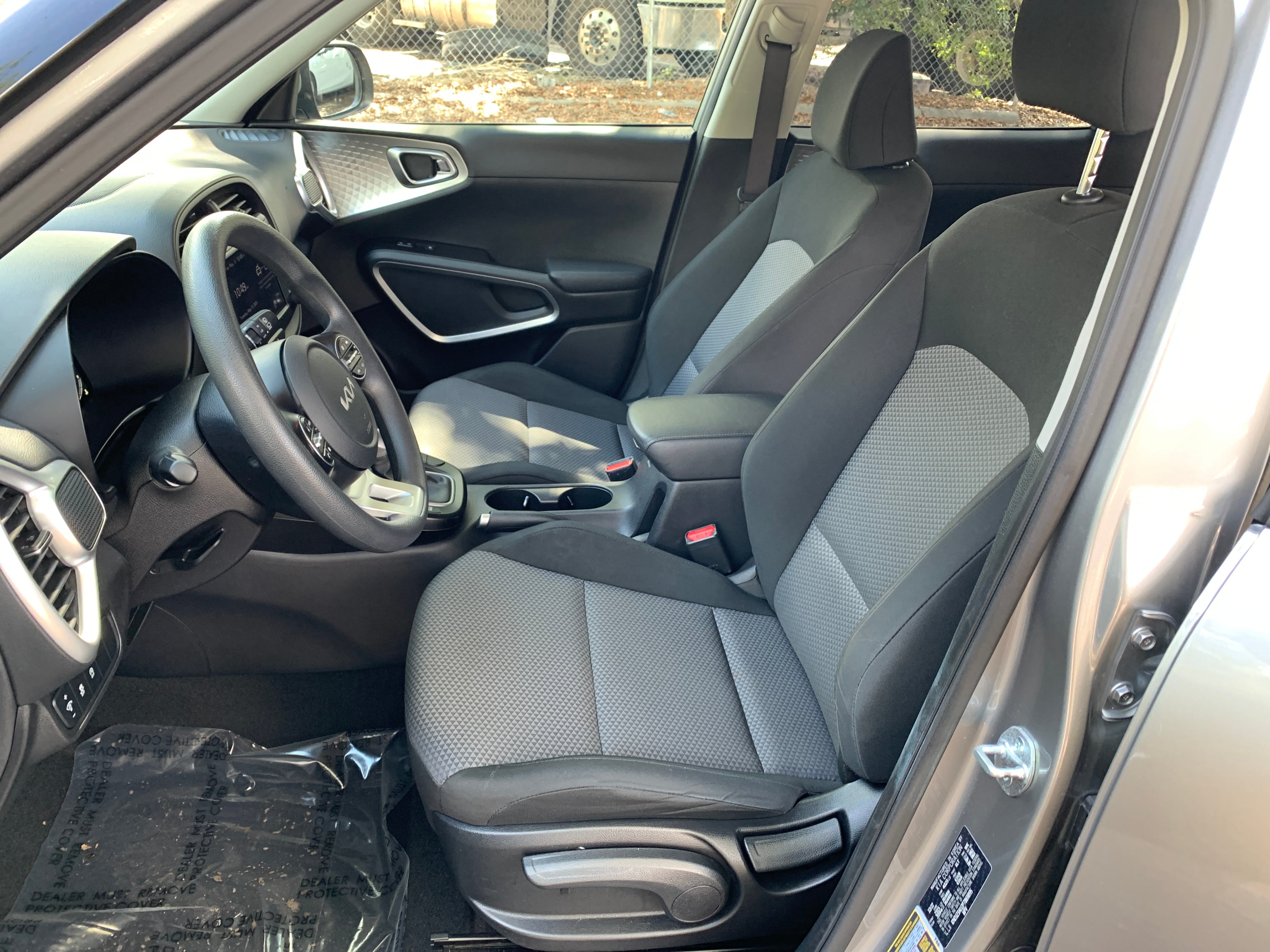 2023 Kia Soul LX 2