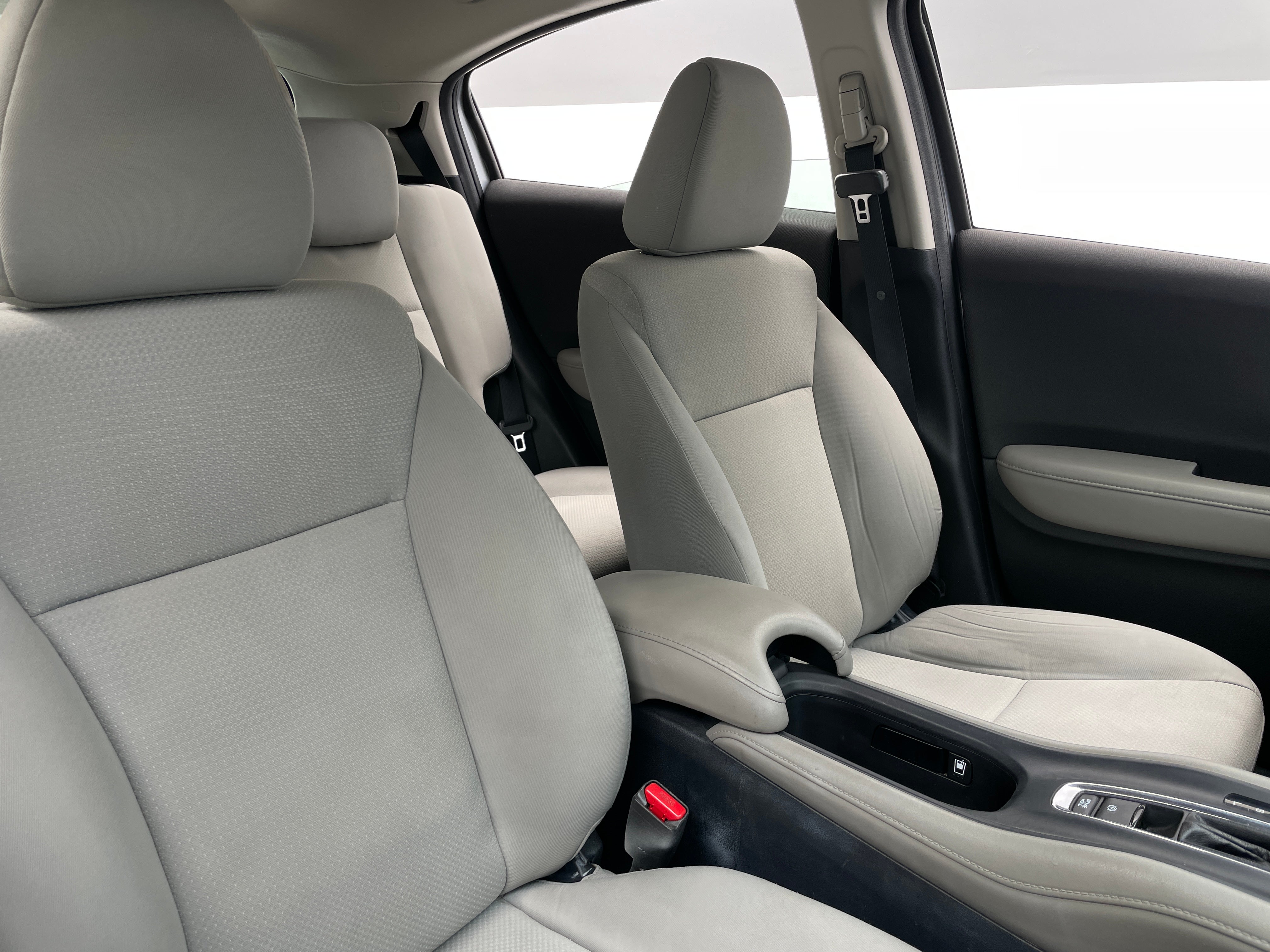 2020 Honda HR-V LX 2