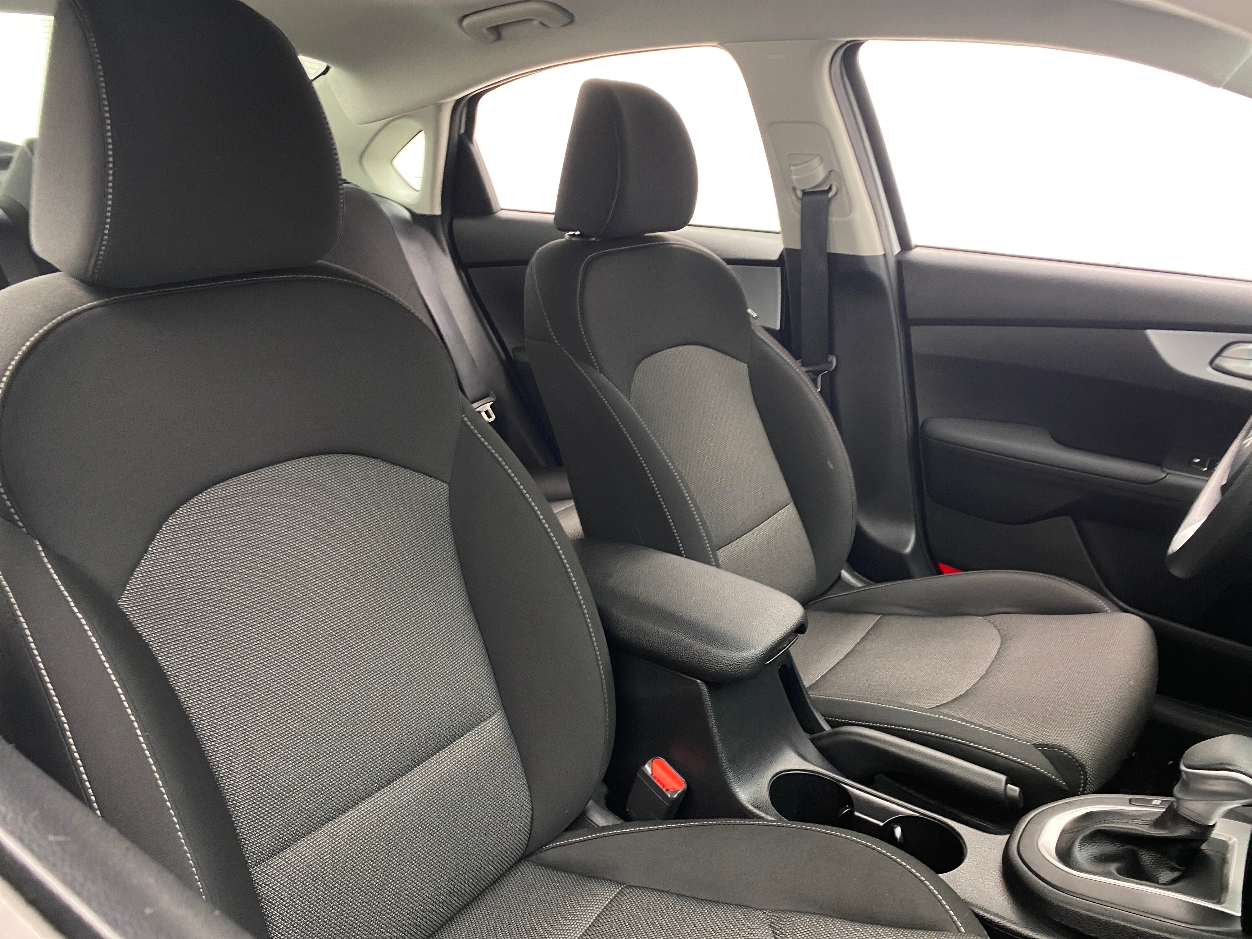 2024 Kia Forte LXS 2