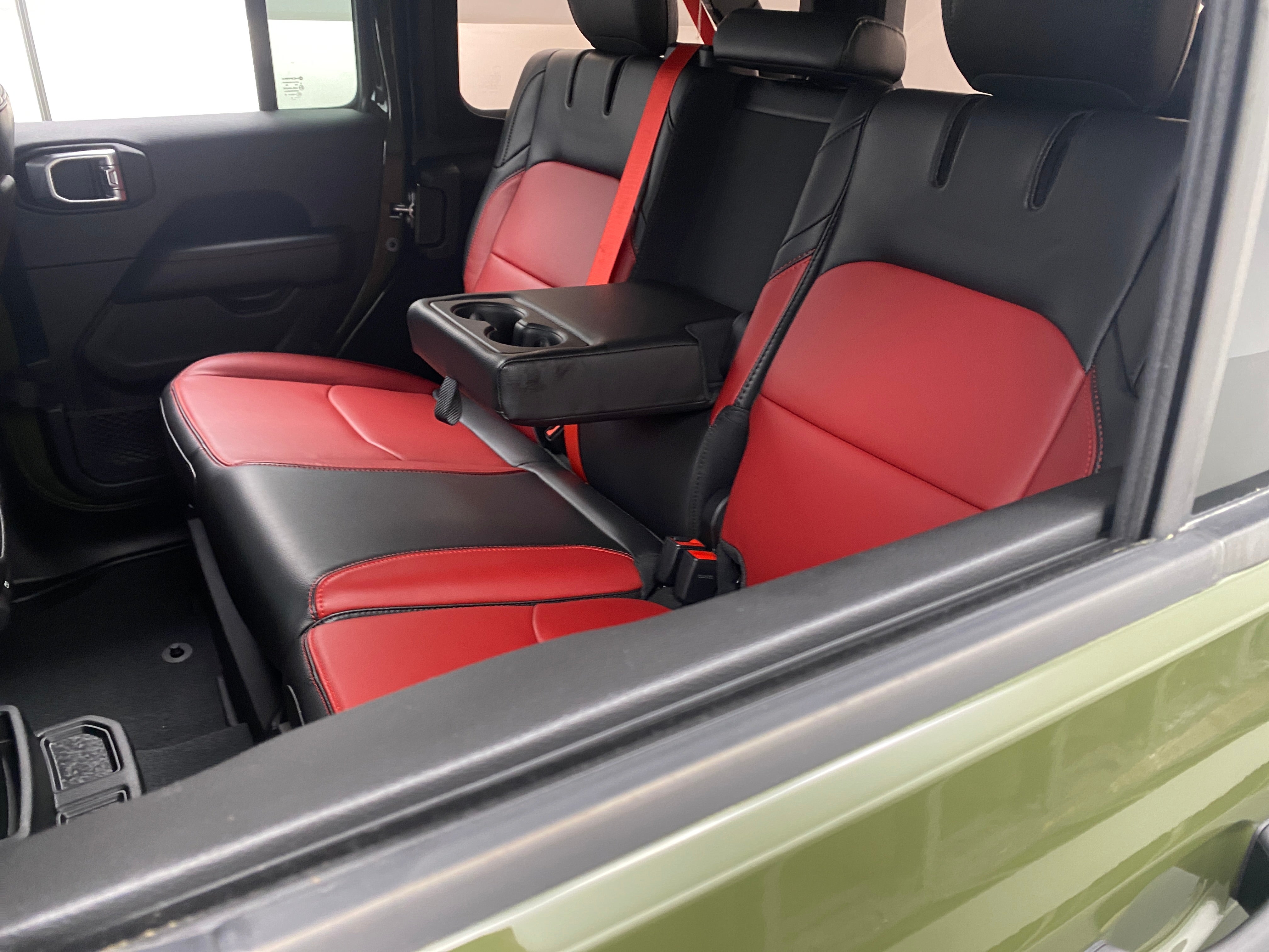 2023 Jeep Wrangler Rubicon 4xe 5