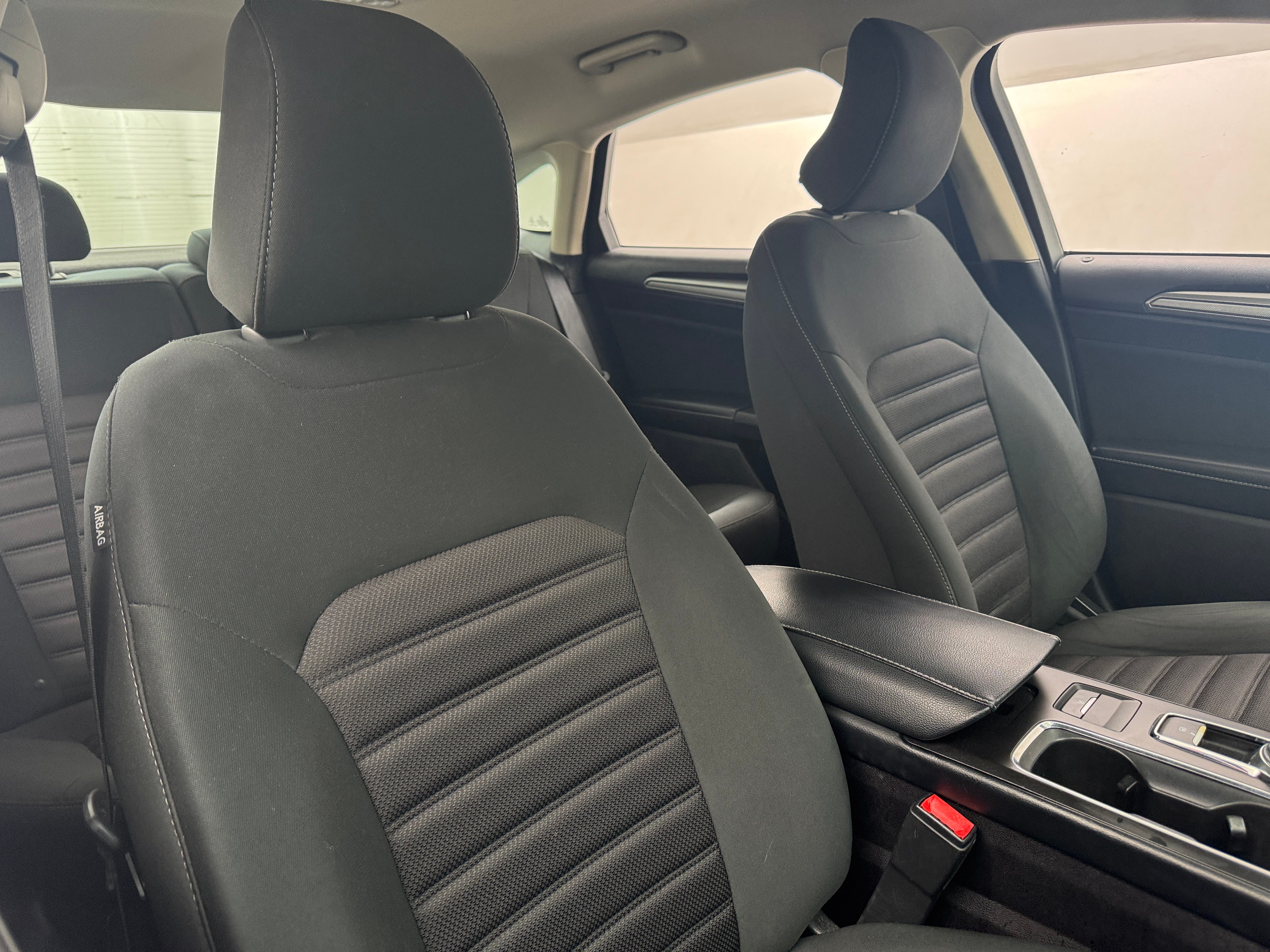 2018 Ford Fusion SE 2