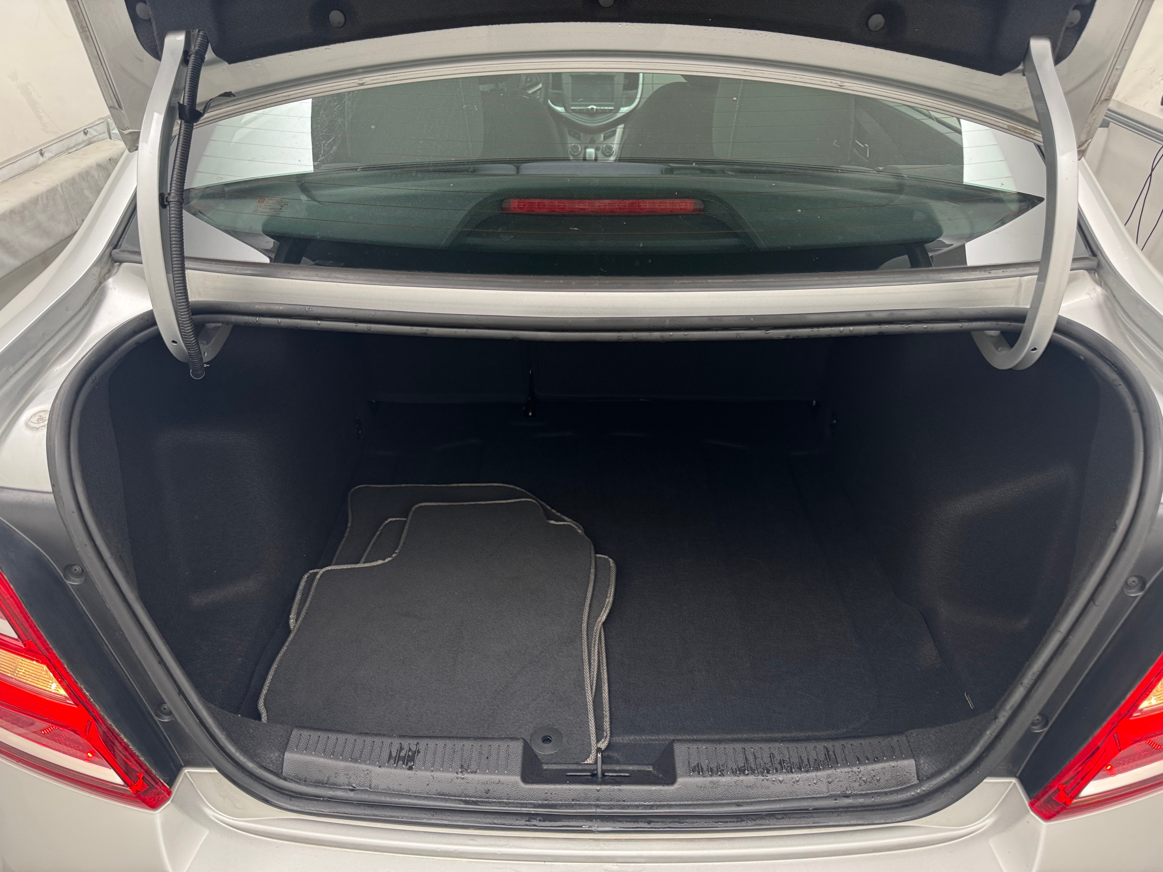 2017 Chevrolet Sonic LT 7