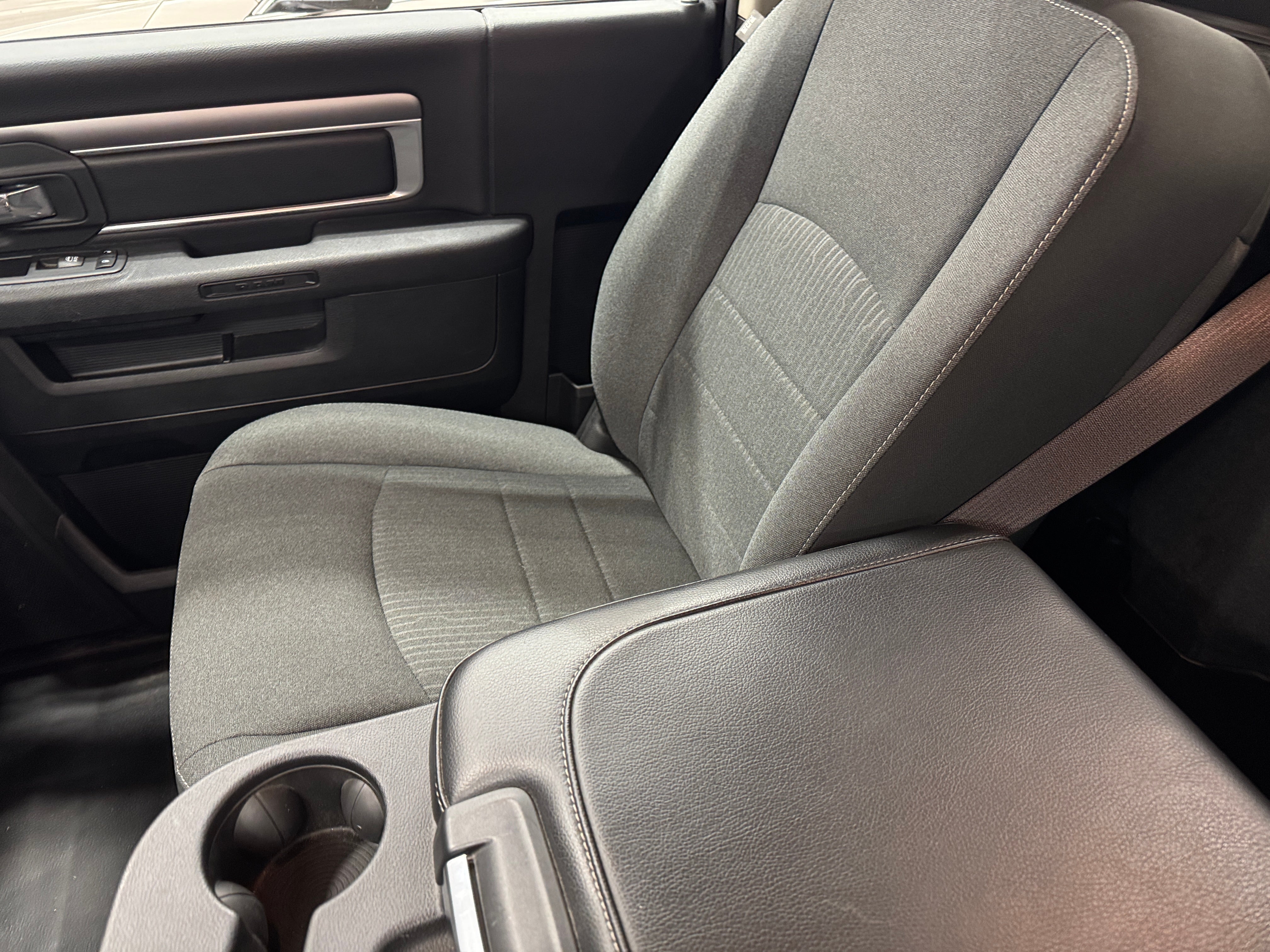 2021 RAM 1500 Classic Tradesman 2