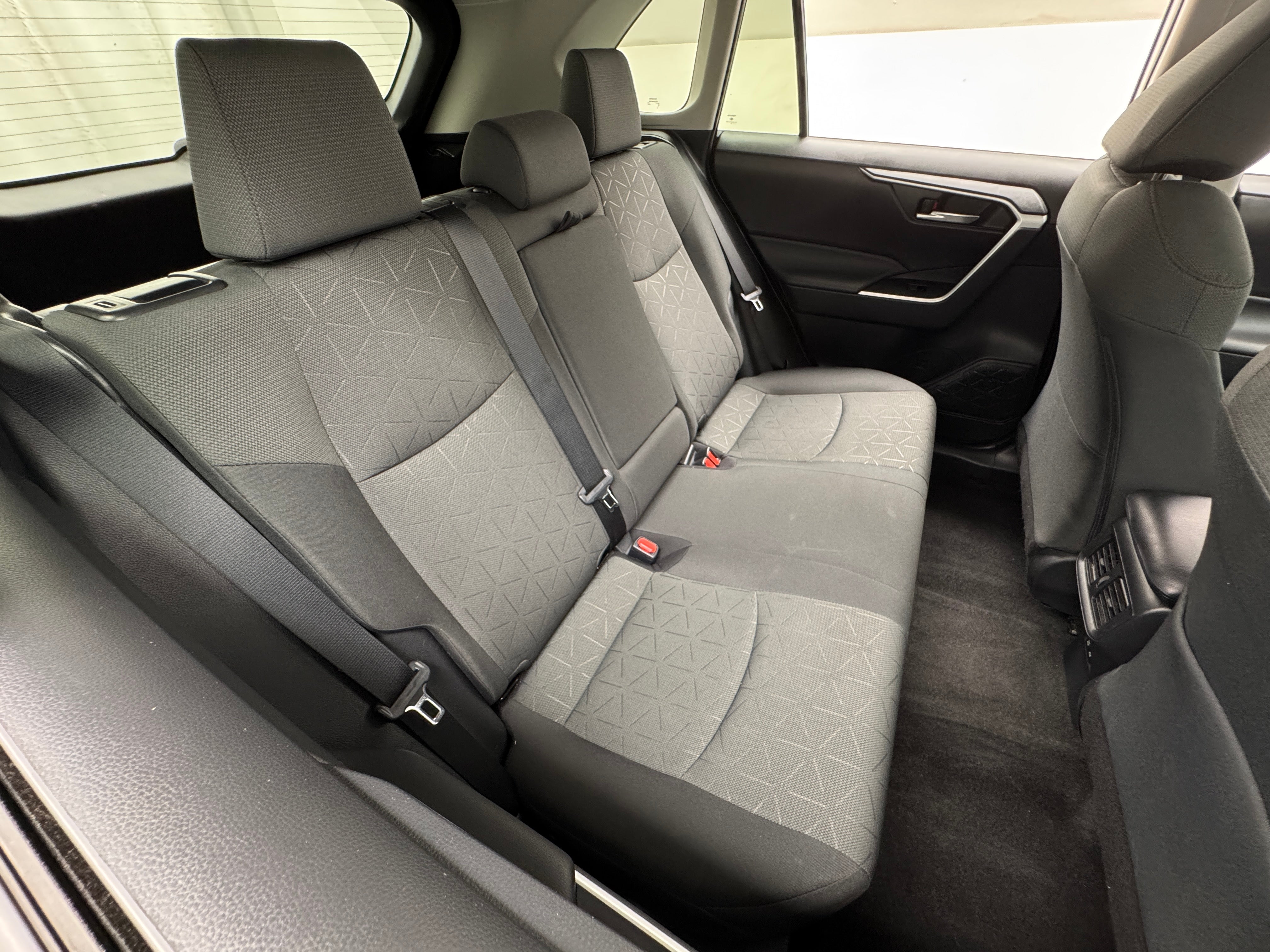 2021 Toyota RAV4 XLE 5