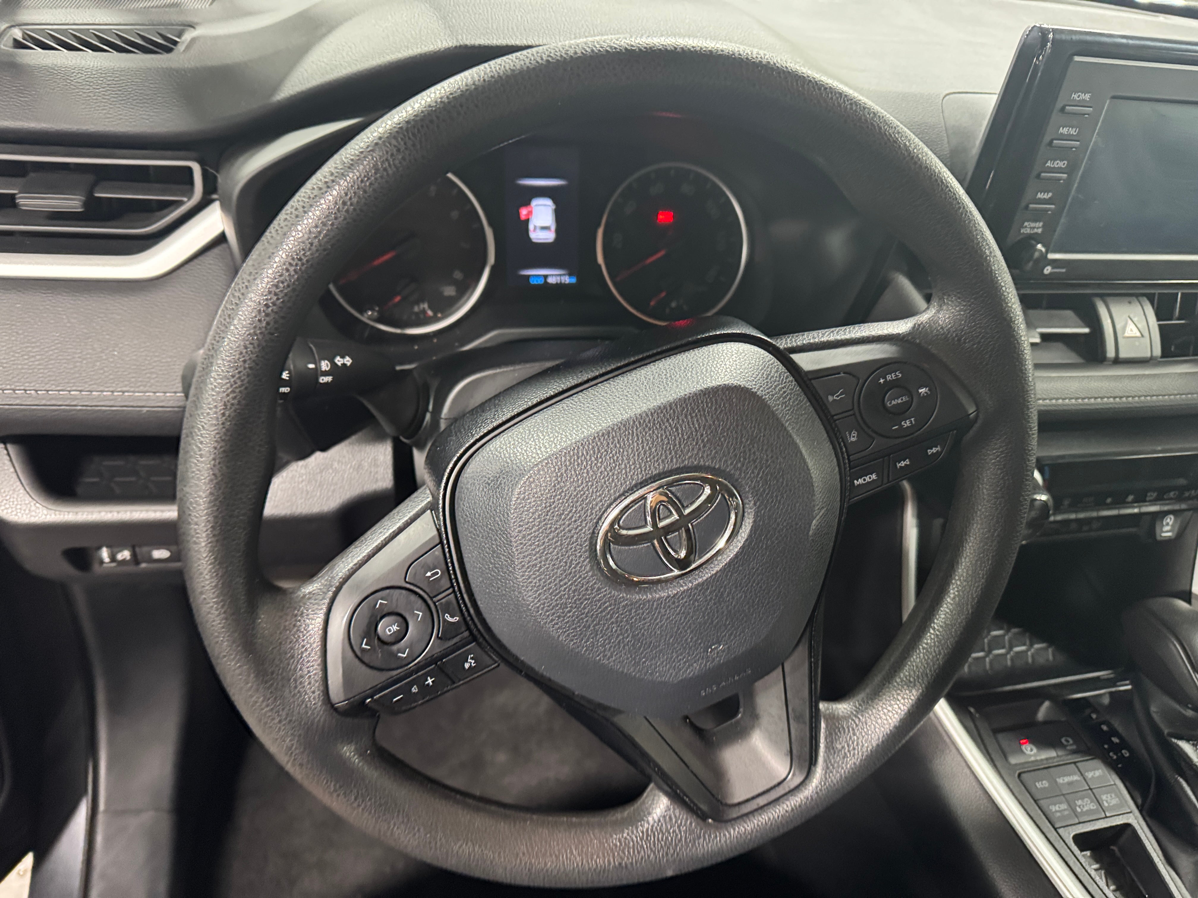 2021 Toyota RAV4 XLE 4