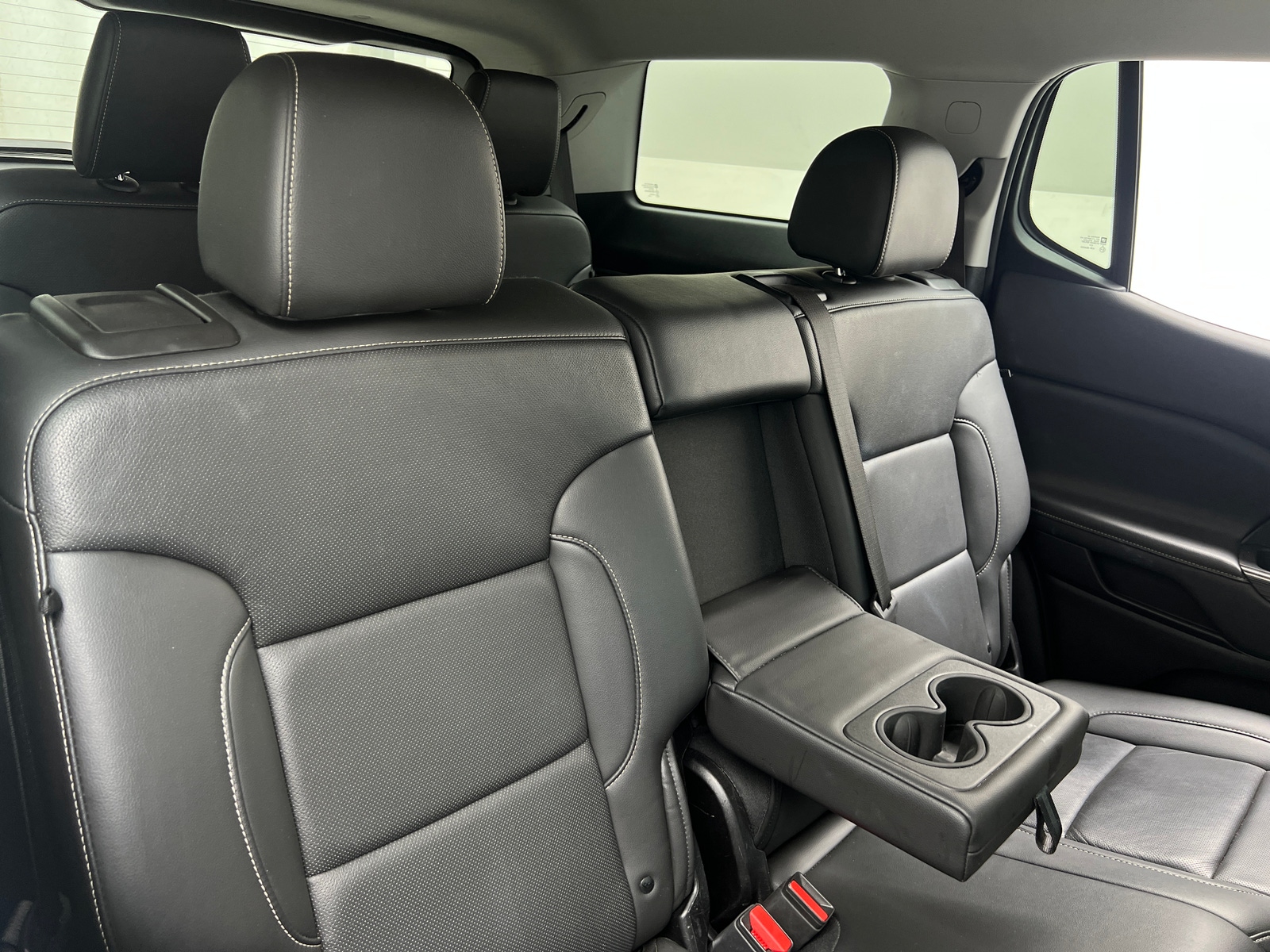 Thumbnail: 2023 GMC Acadia - 5