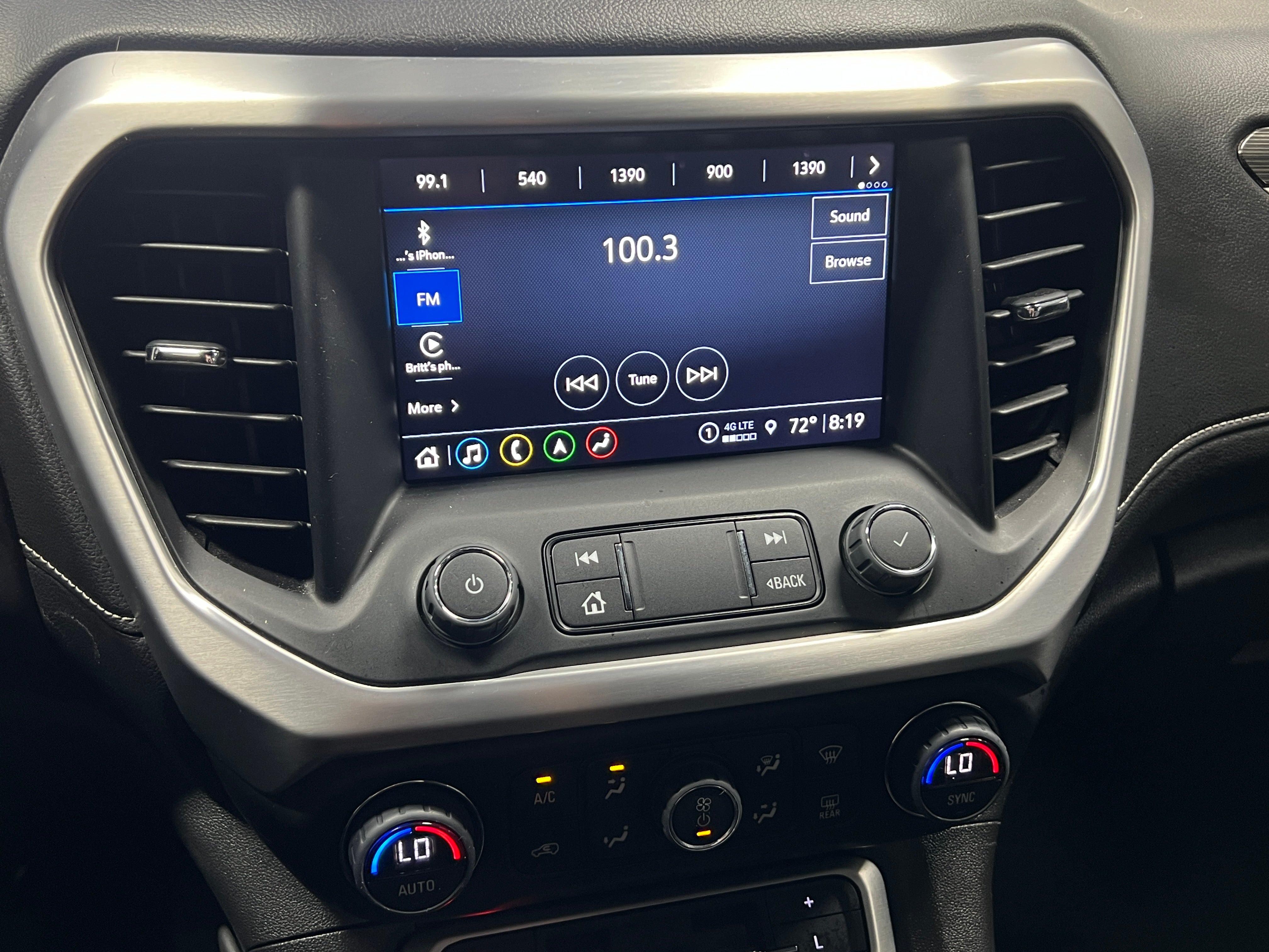 2023 GMC Acadia SLT 3