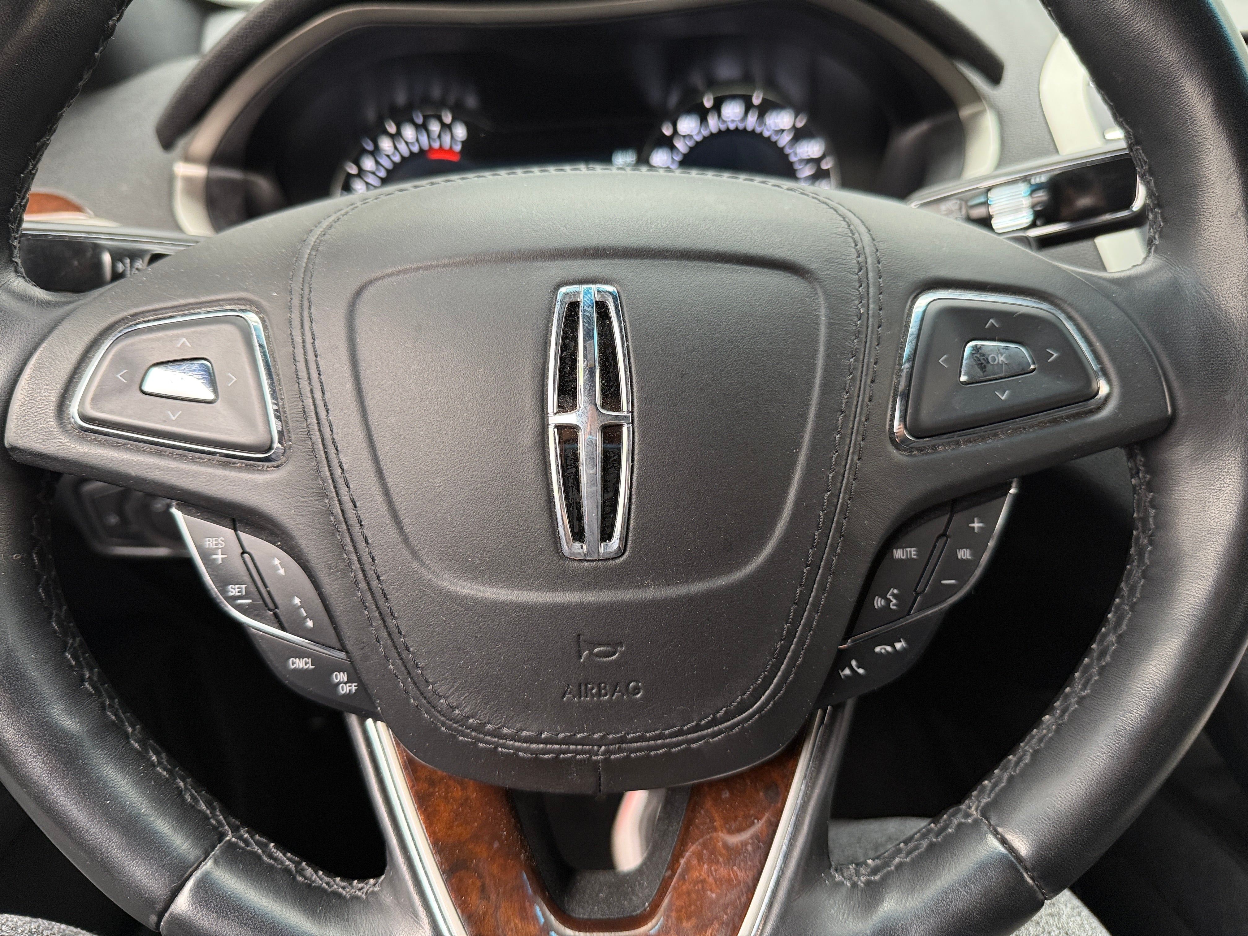 2020 Lincoln MKZ Reserve 4