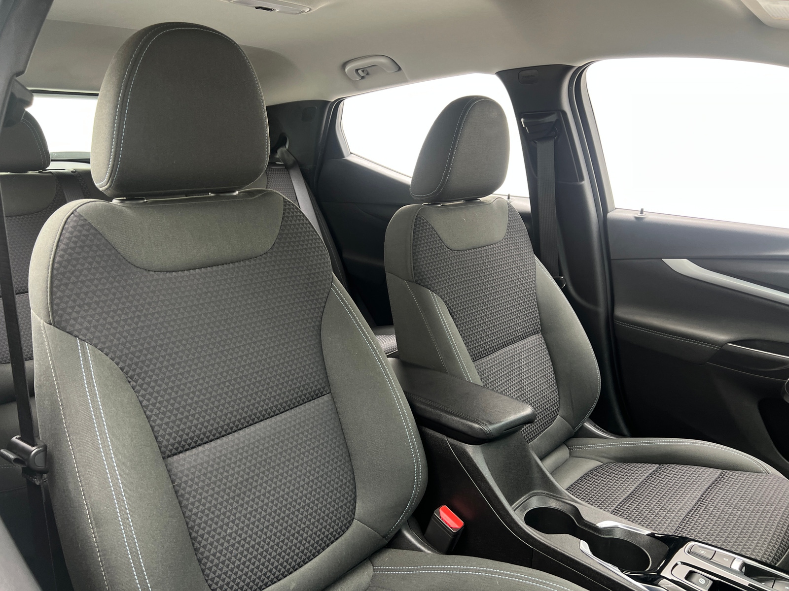 Thumbnail: 2022 Chevrolet Bolt EUV - 2