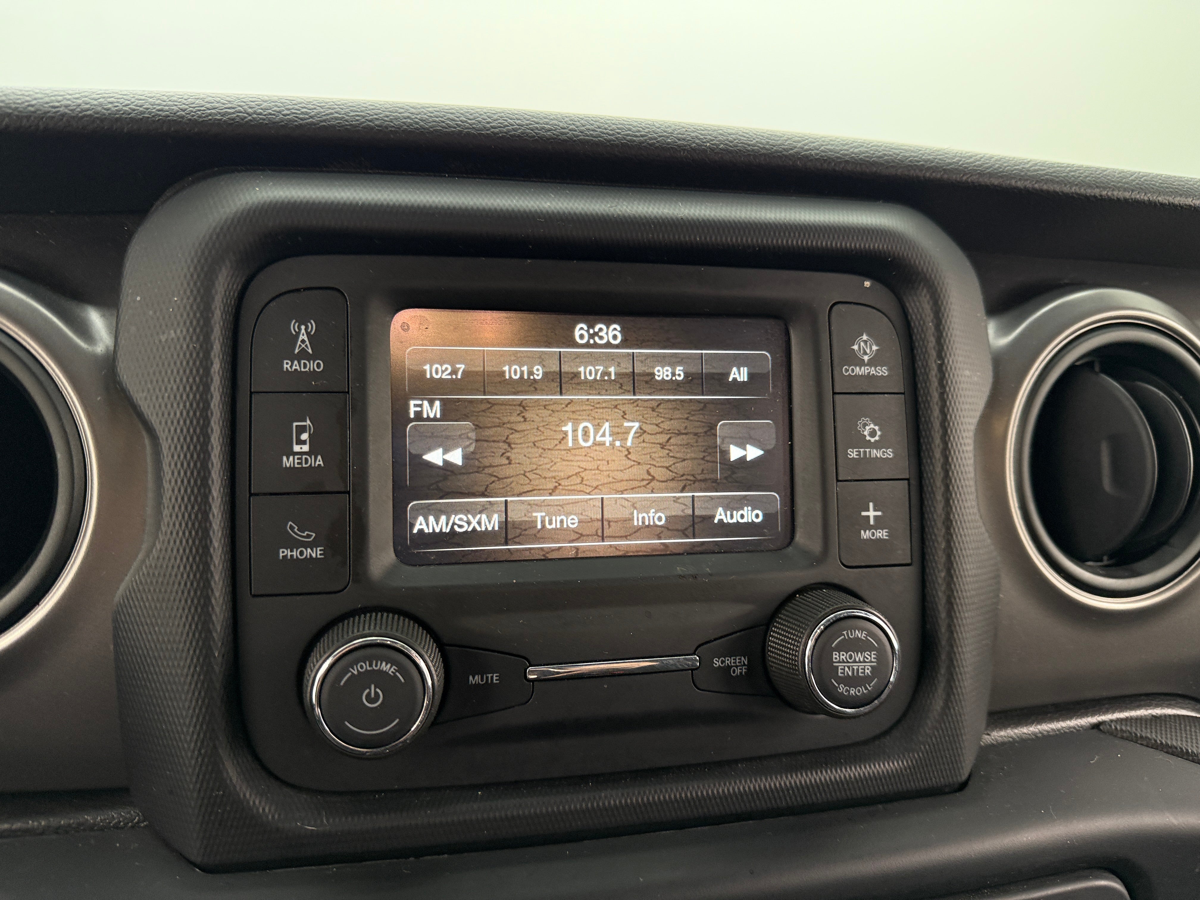 2021 Jeep Wrangler Unlimited Sport S 4