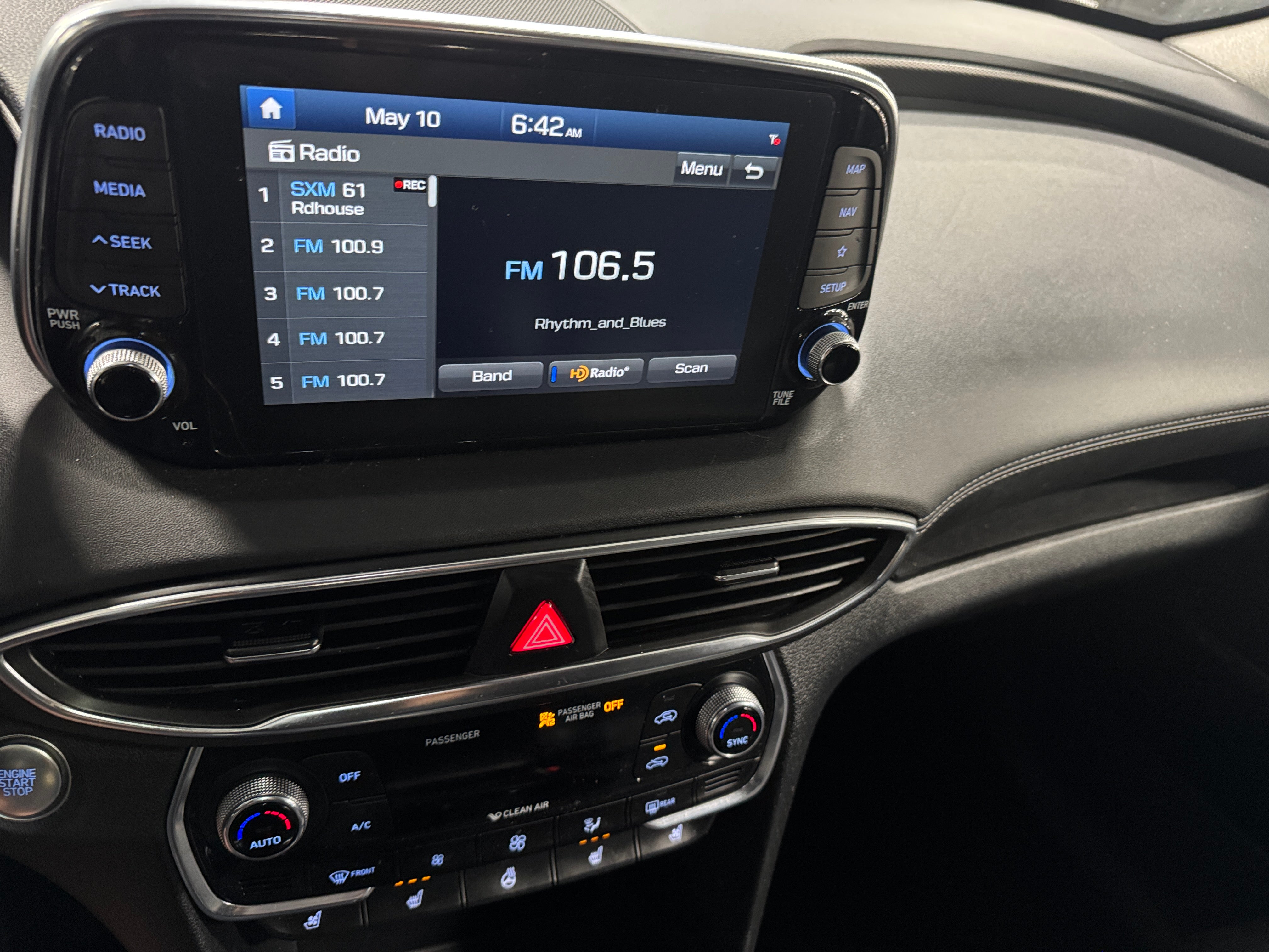 2020 Hyundai Santa Fe Limited 3