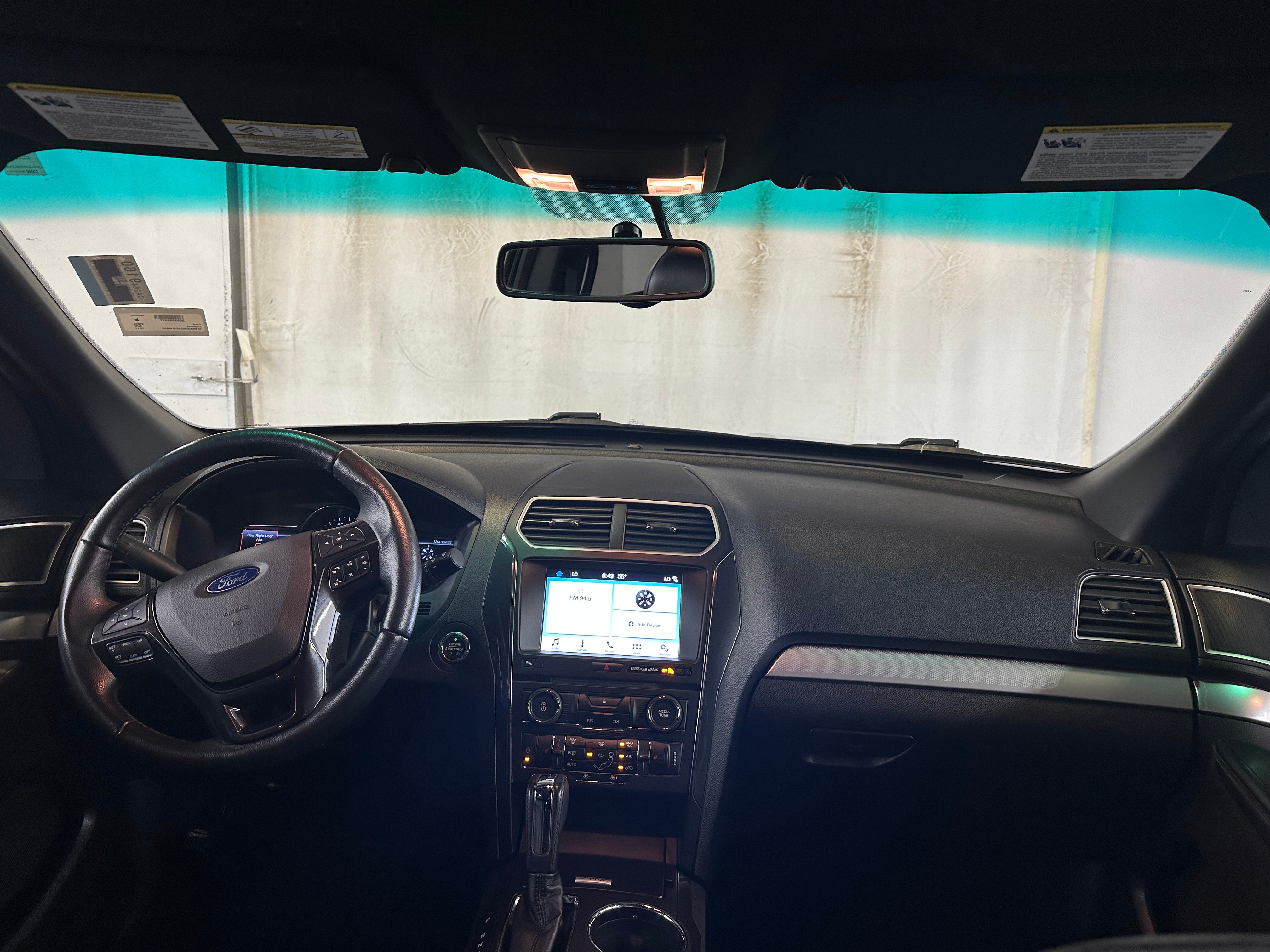 2017 Ford Explorer XLT 2