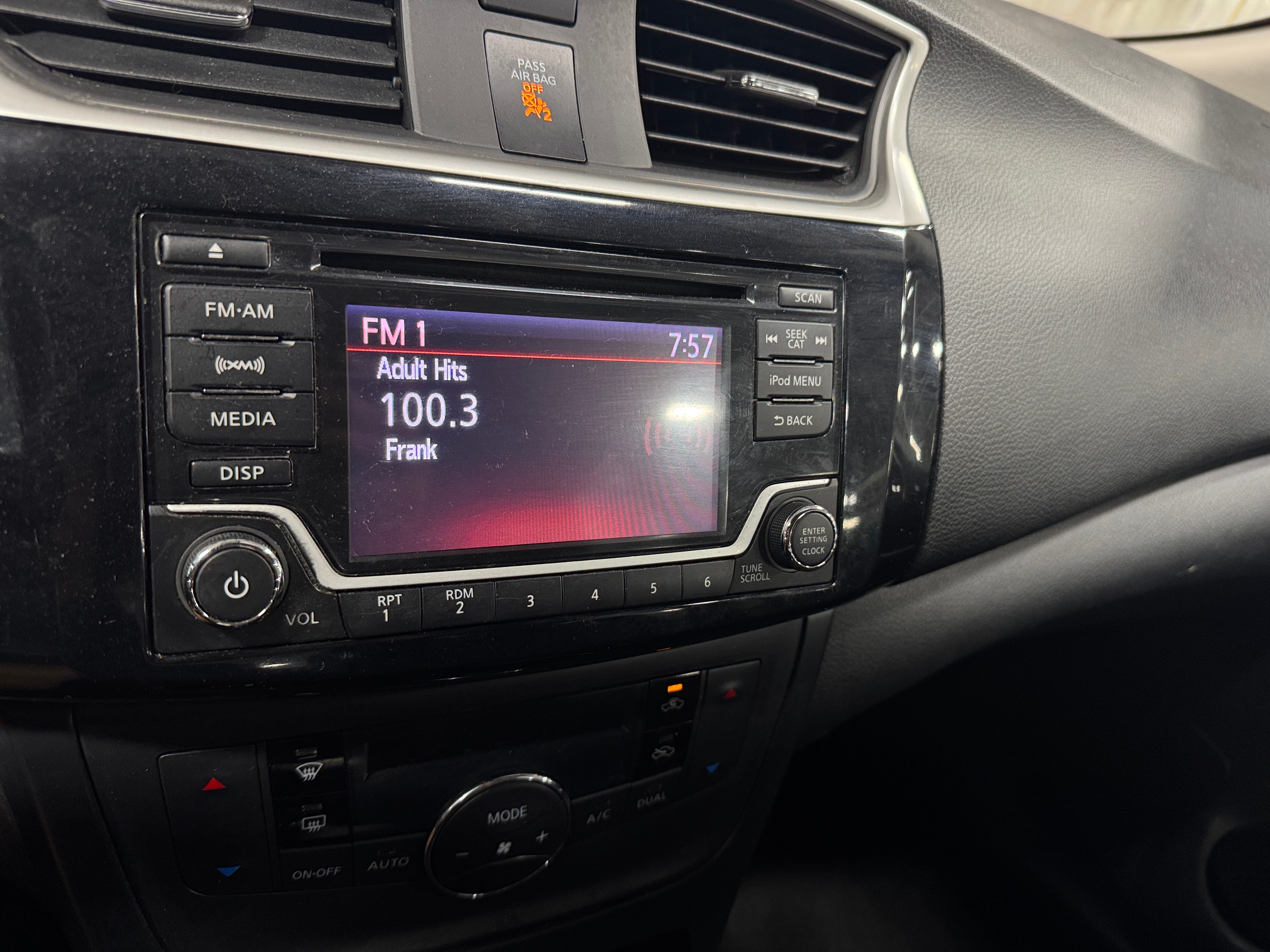 2018 Nissan Sentra SV 4