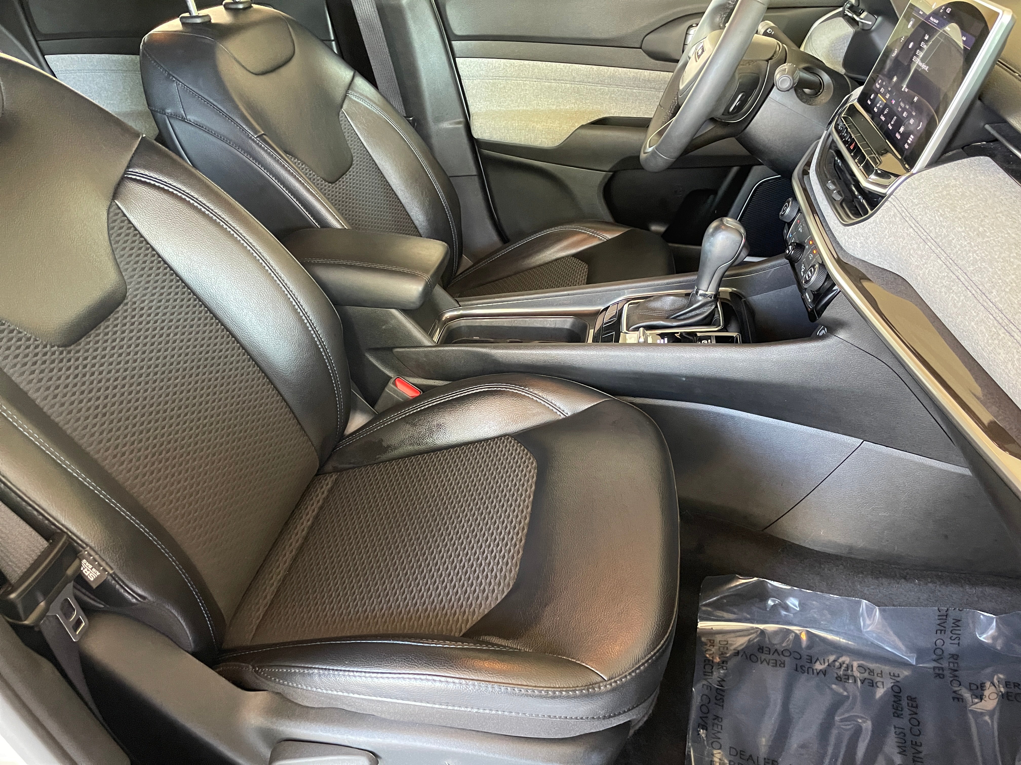 2023 Jeep Compass Latitude 2