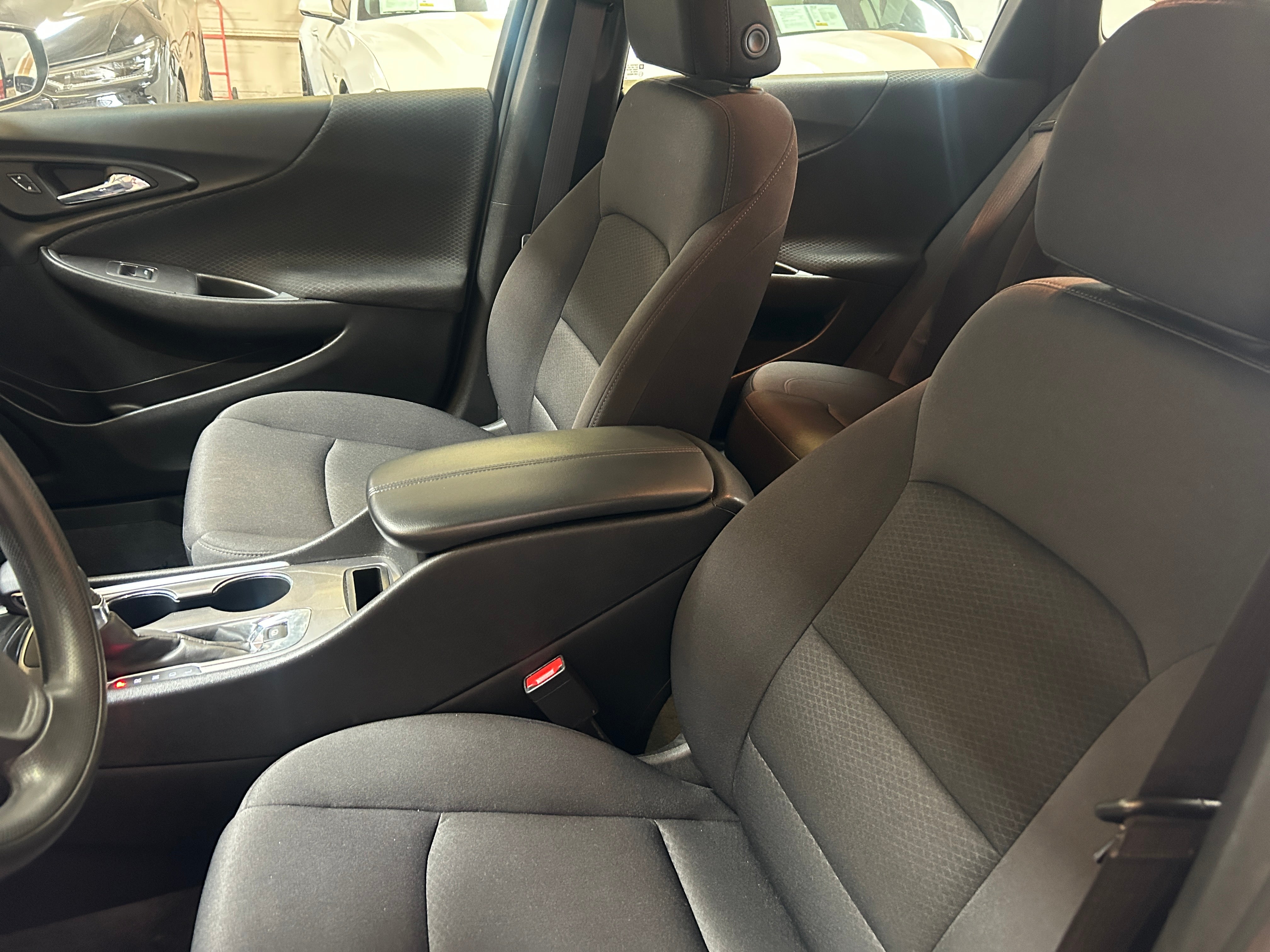2023 Chevrolet Malibu LT 2