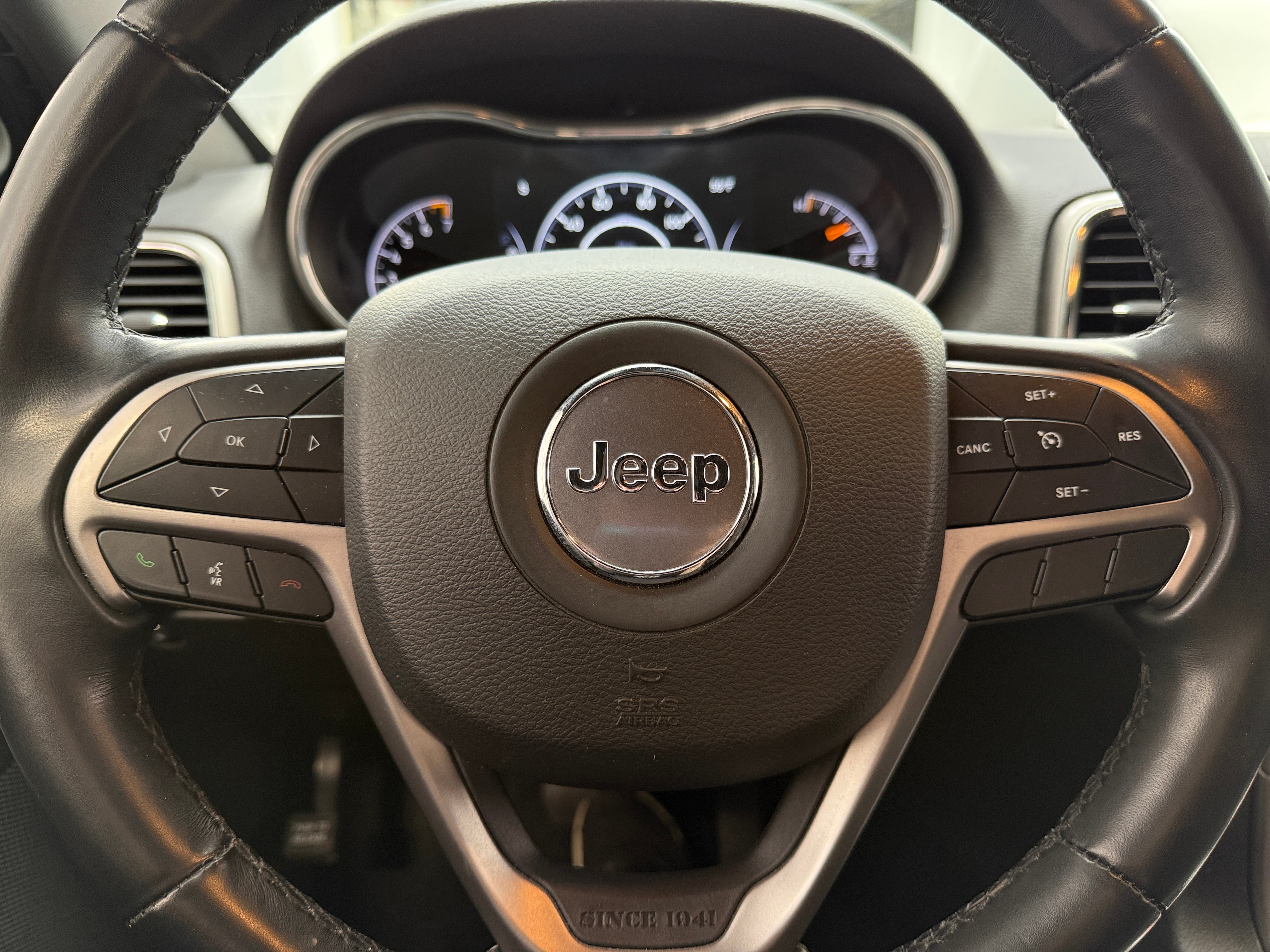 2021 Jeep Grand Cherokee Laredo 5