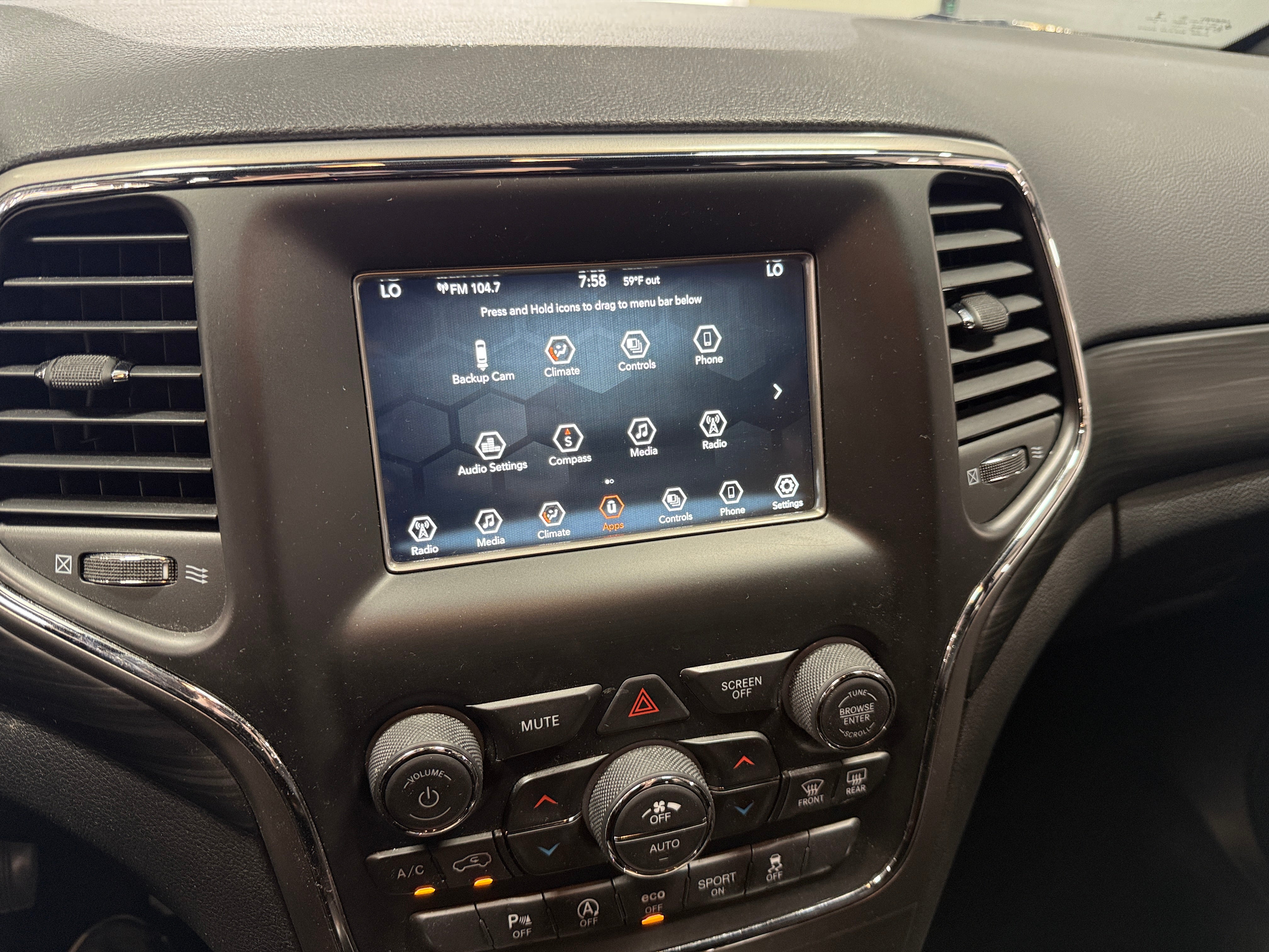 2021 Jeep Grand Cherokee Laredo 4