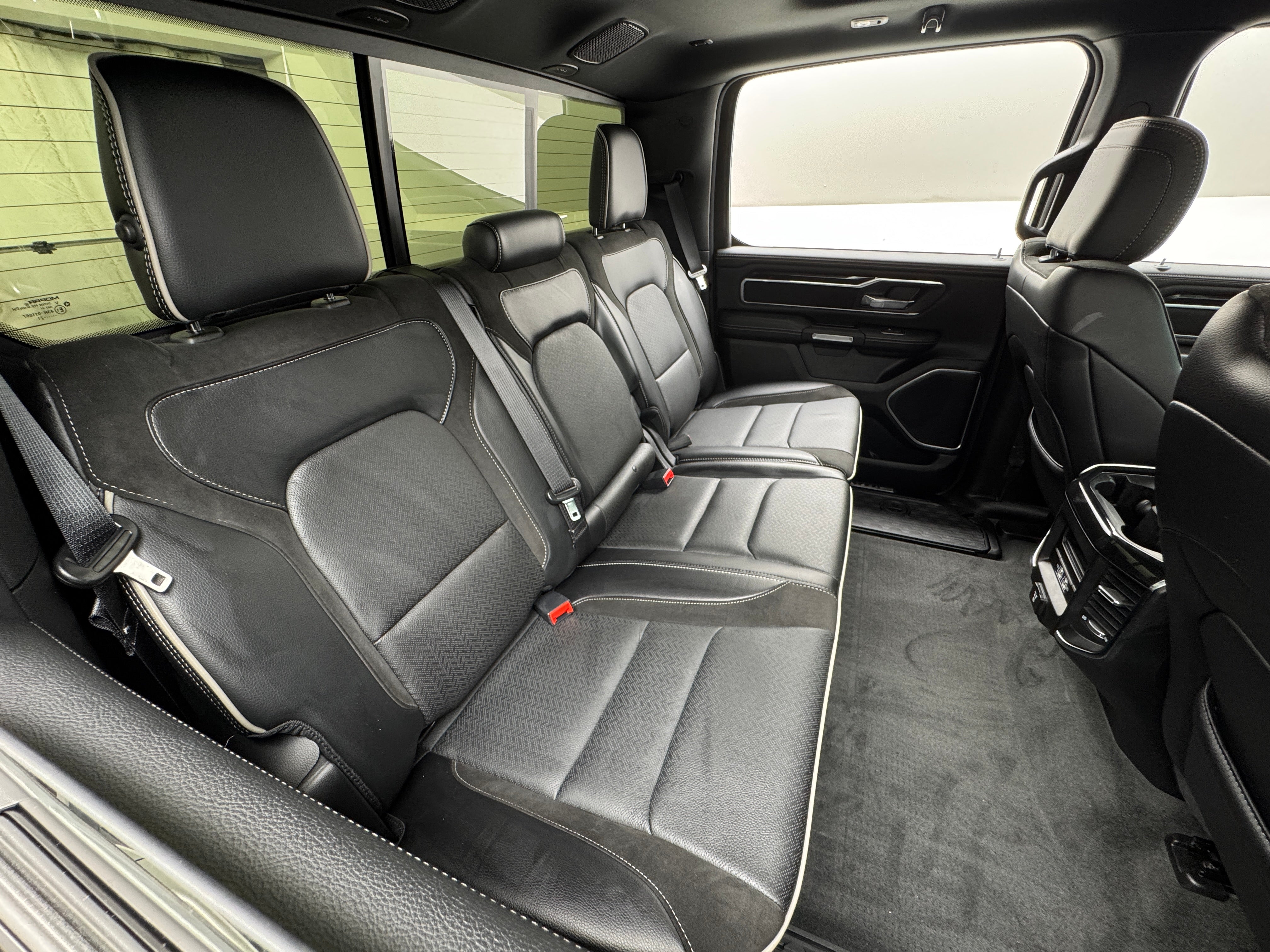 2021 RAM 1500 Laramie 5