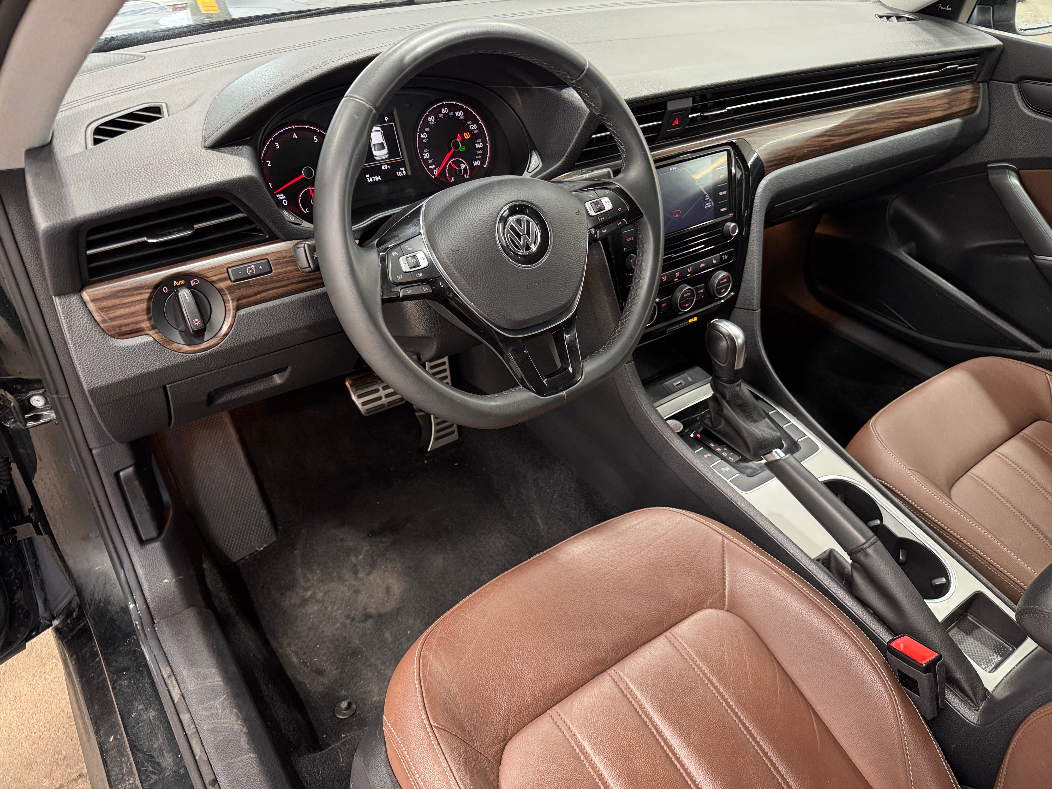 2022 Volkswagen Passat Limited Edition 2