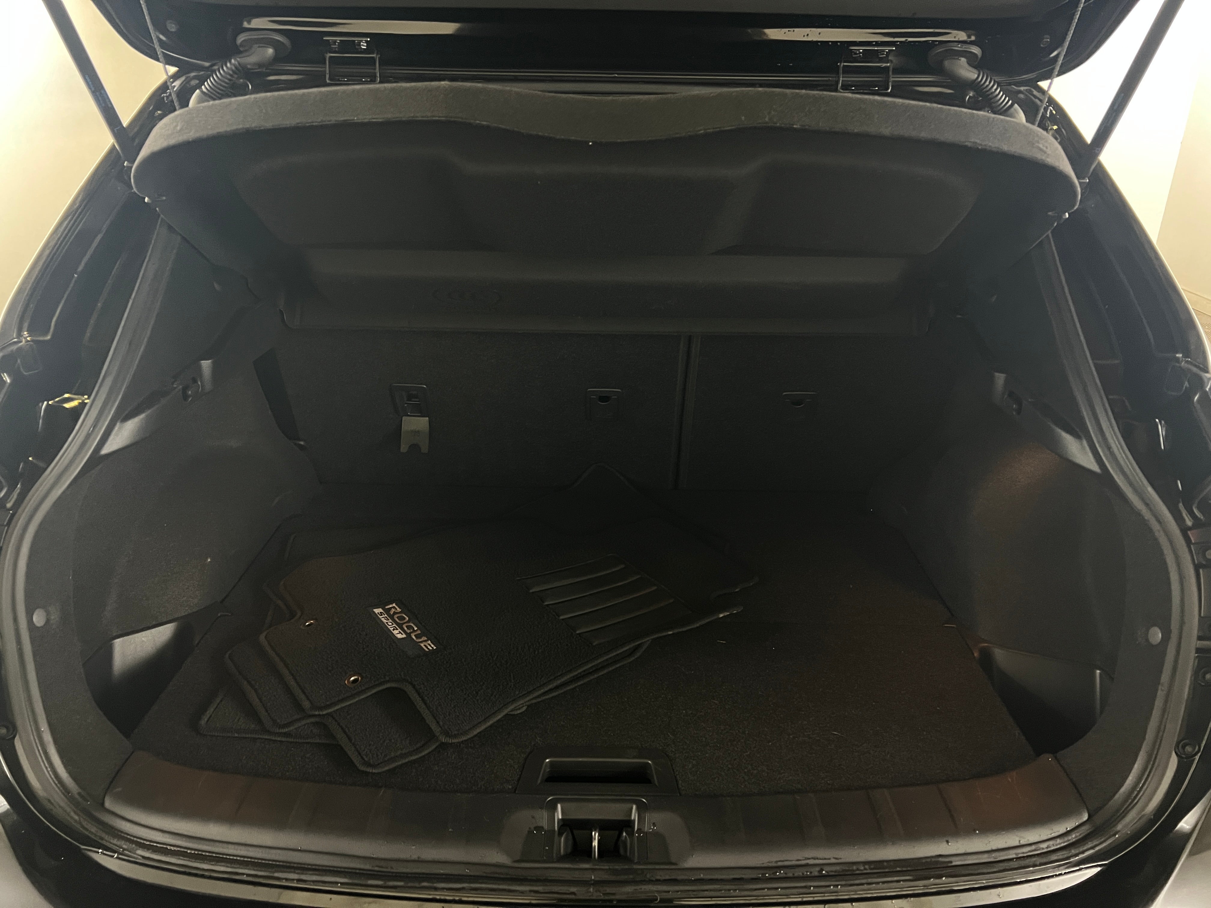 2017 Nissan Rogue Sport SL 6