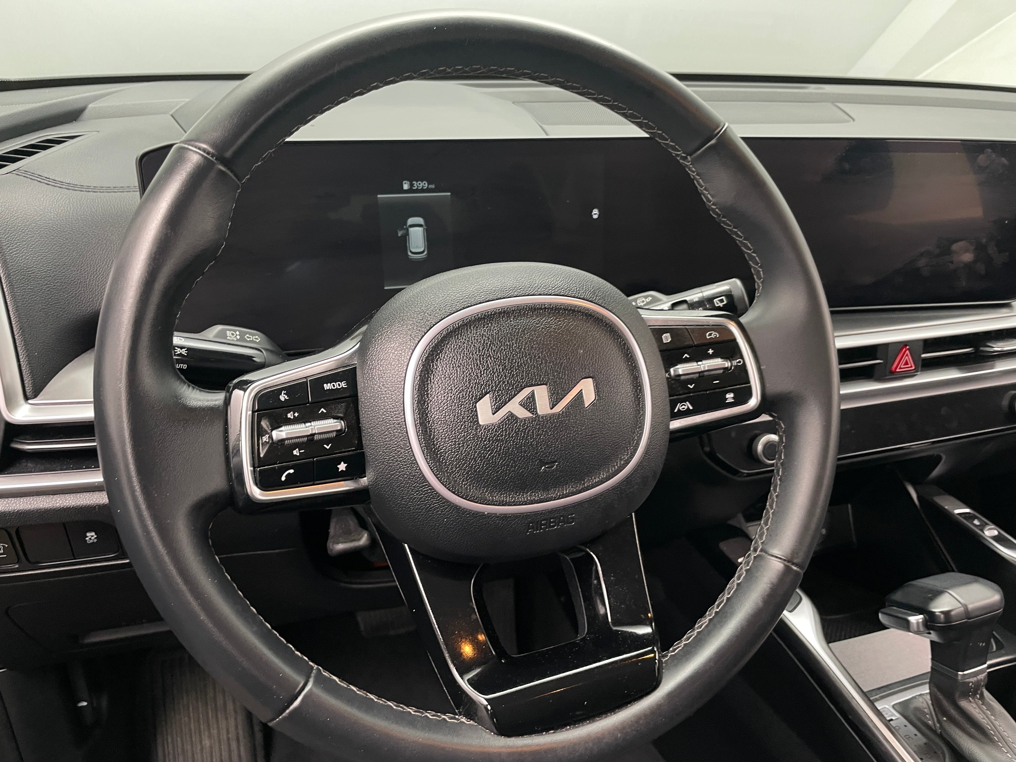 2024 Kia Sorento S 4