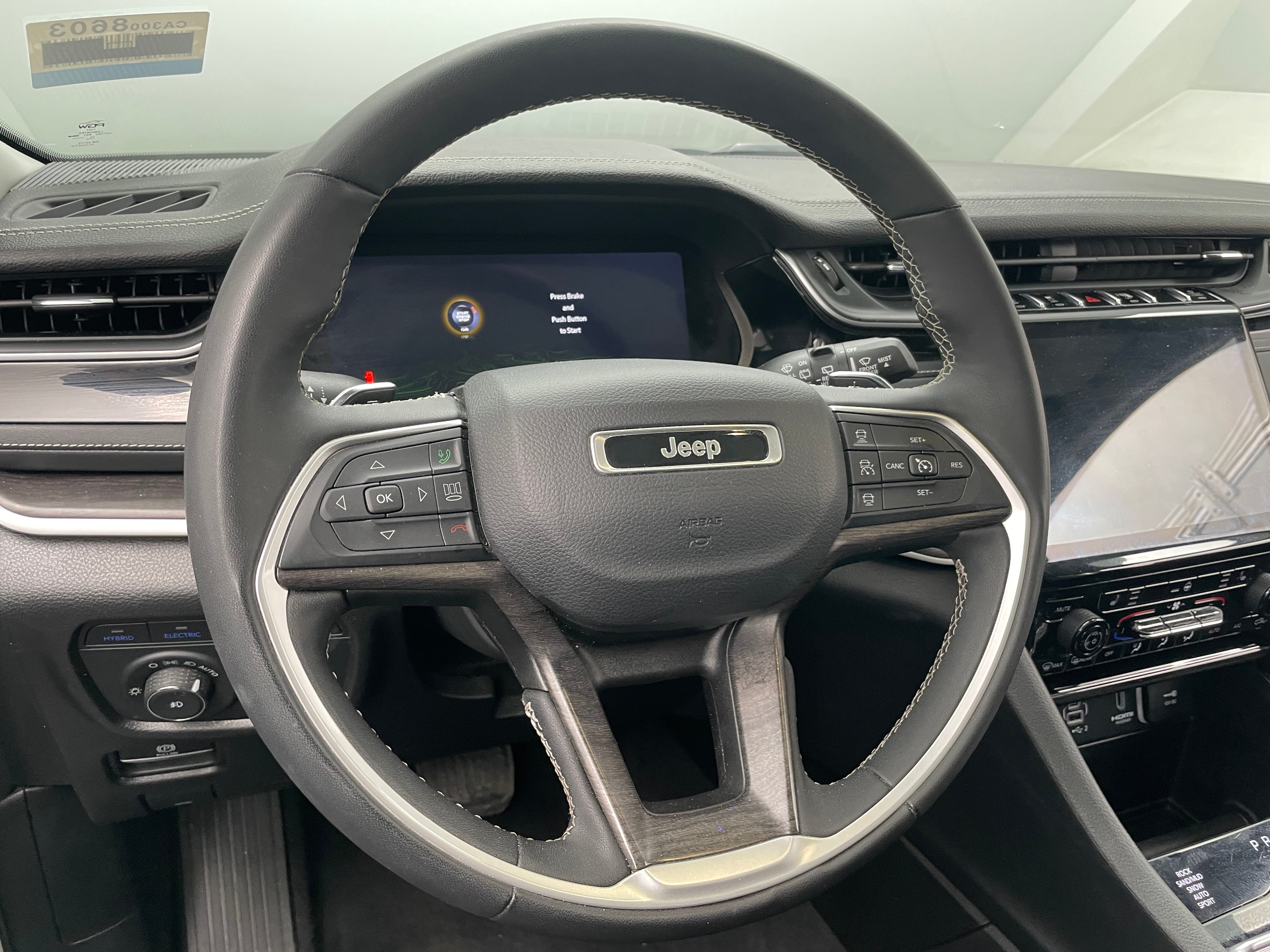2023 Jeep Grand Cherokee SE 4