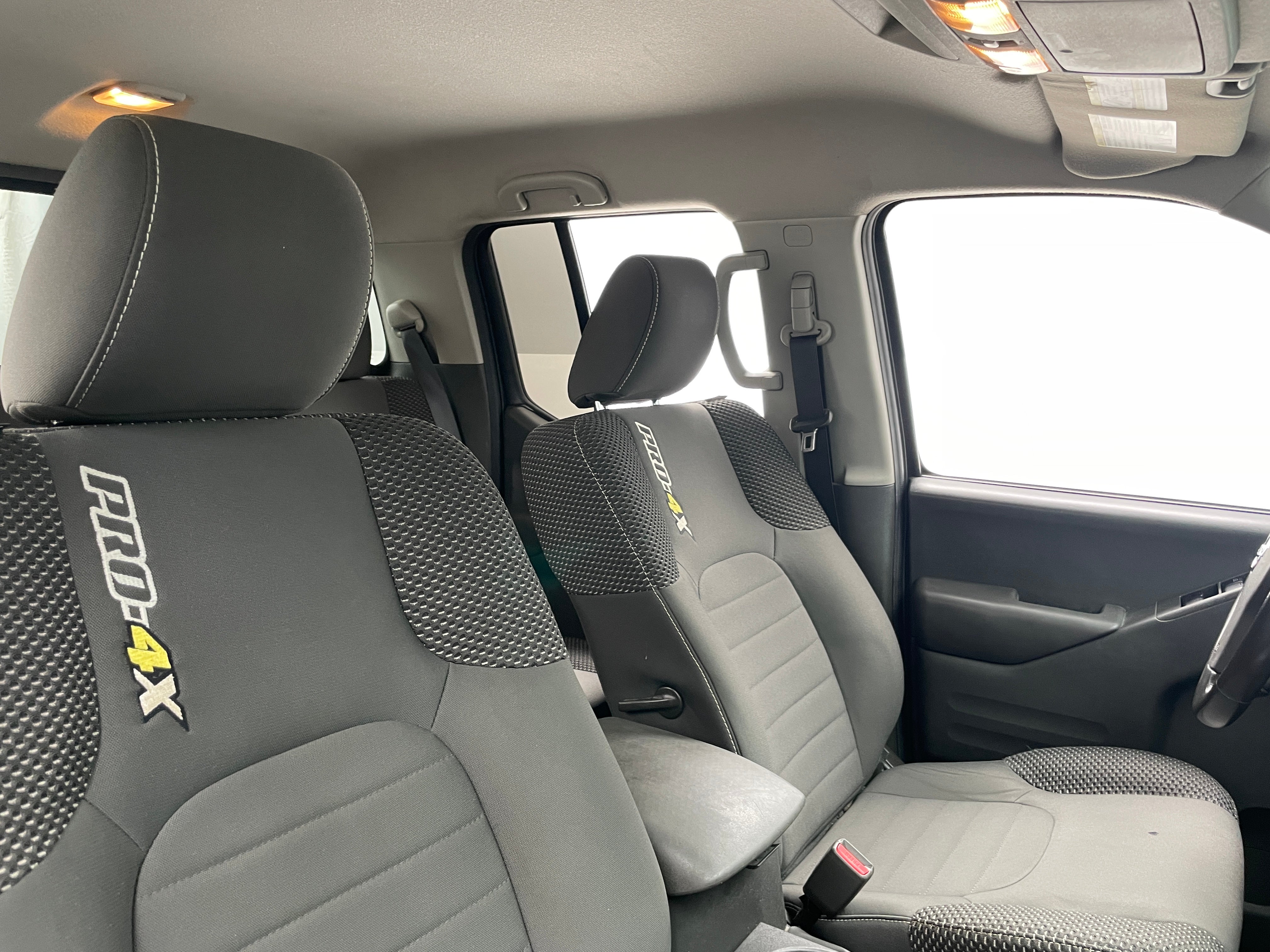 2018 Nissan Frontier PRO-4X 2