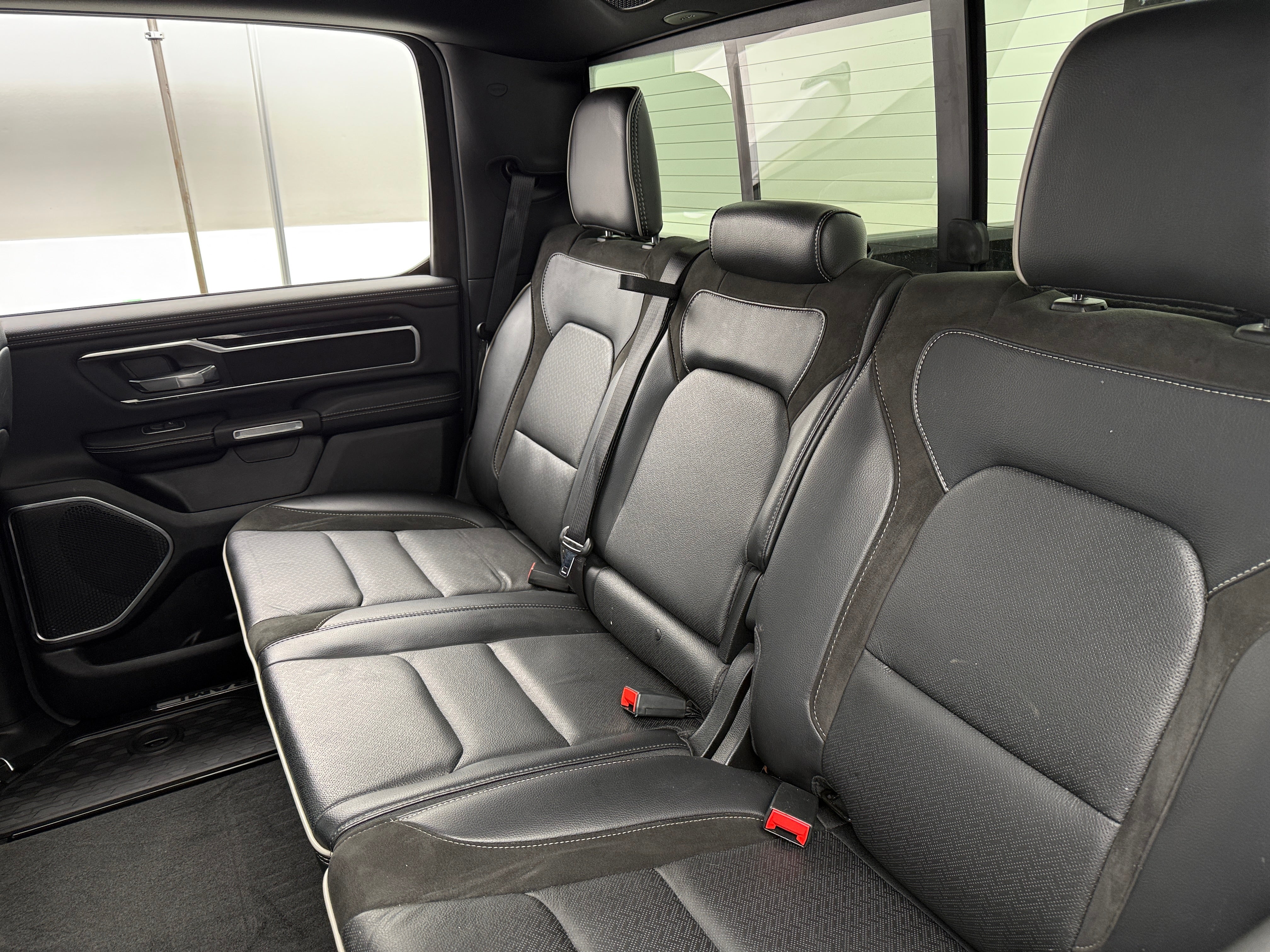 2022 RAM 1500 Laramie 5