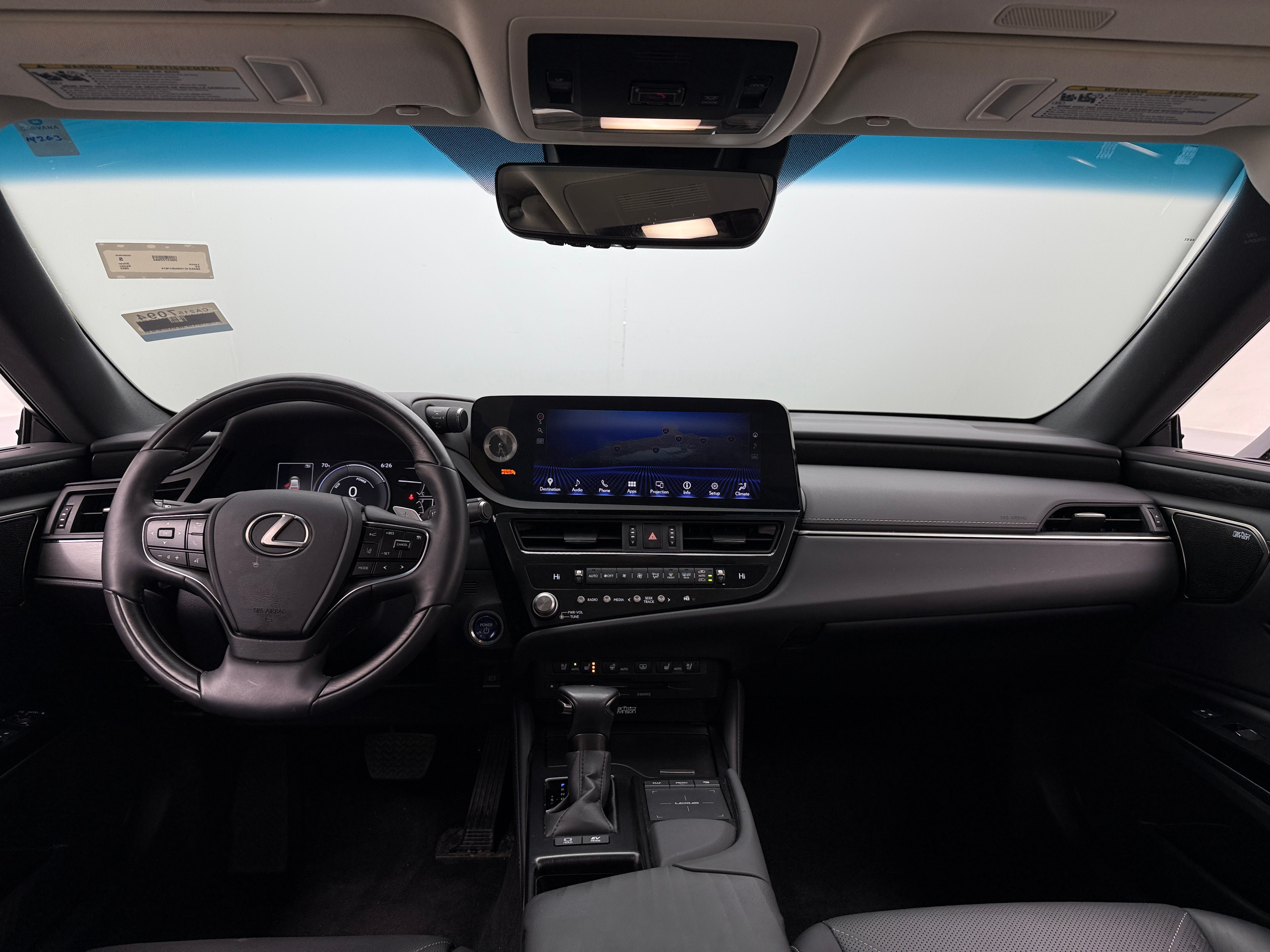 2022 Lexus ES Hybrid 300h Luxury 2