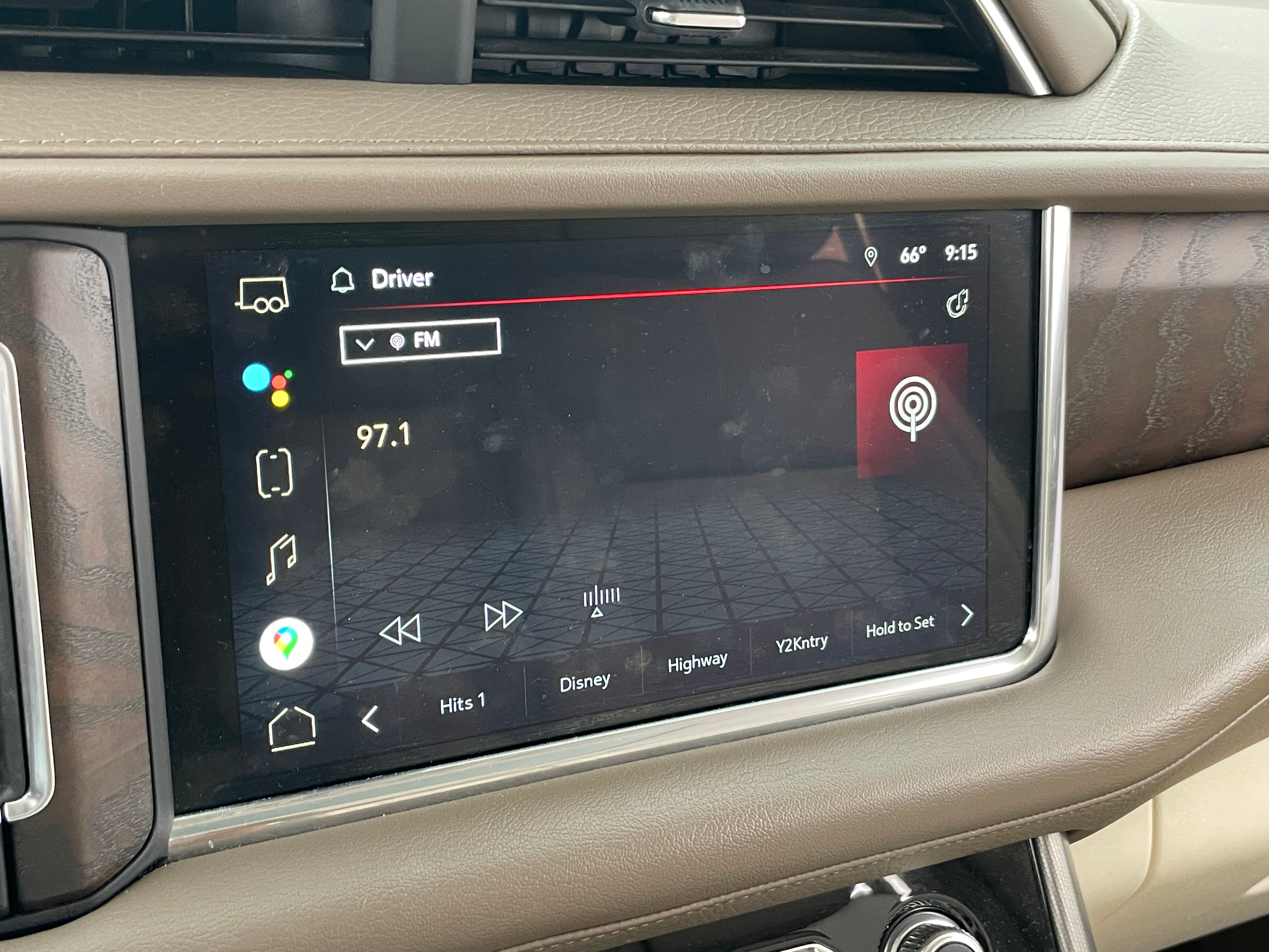 2022 GMC Yukon Denali 3