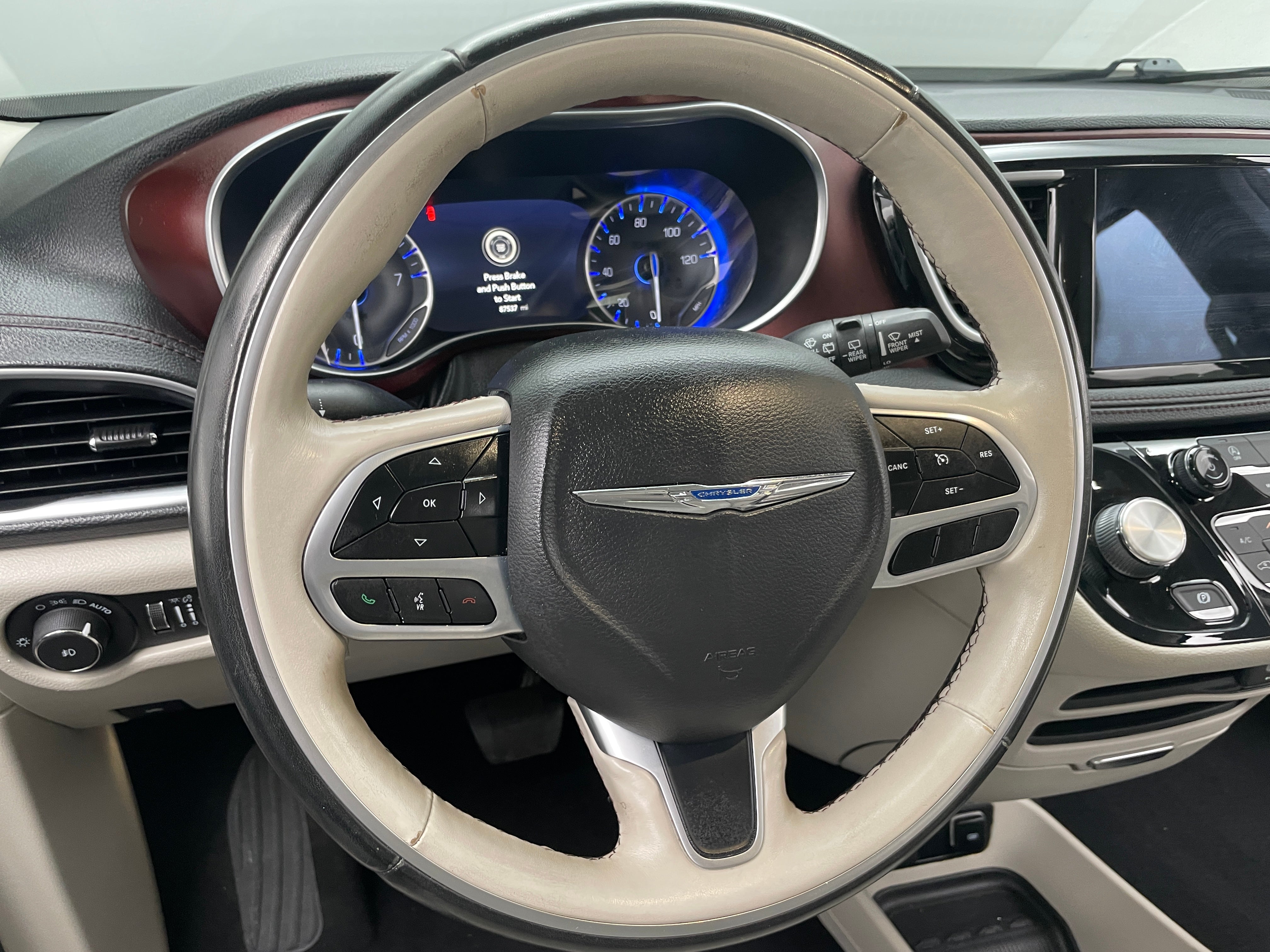 2020 Chrysler Pacifica Limited 4