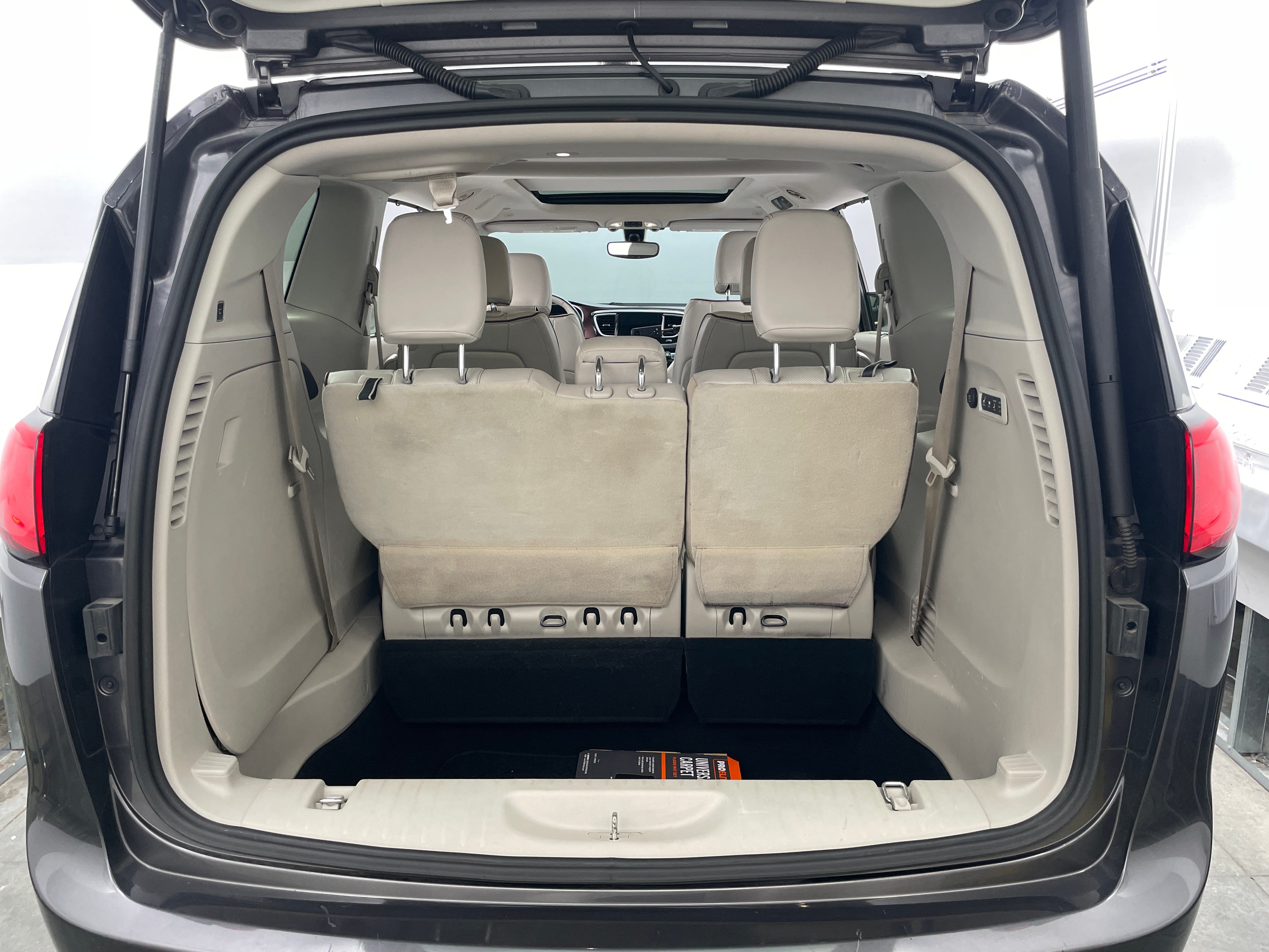 2020 Chrysler Pacifica Limited 6