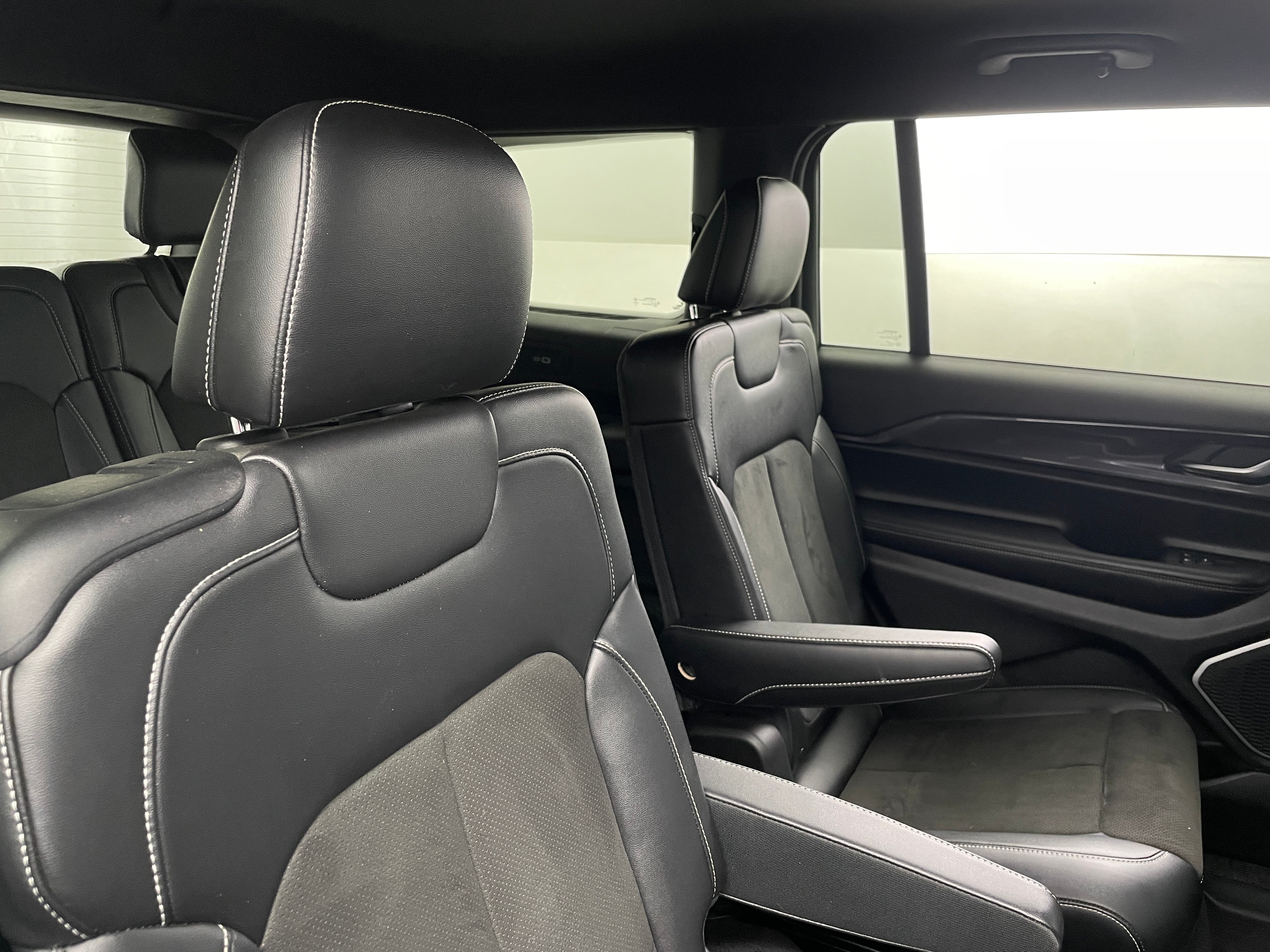 2021 Jeep Grand Cherokee L Altitude 6