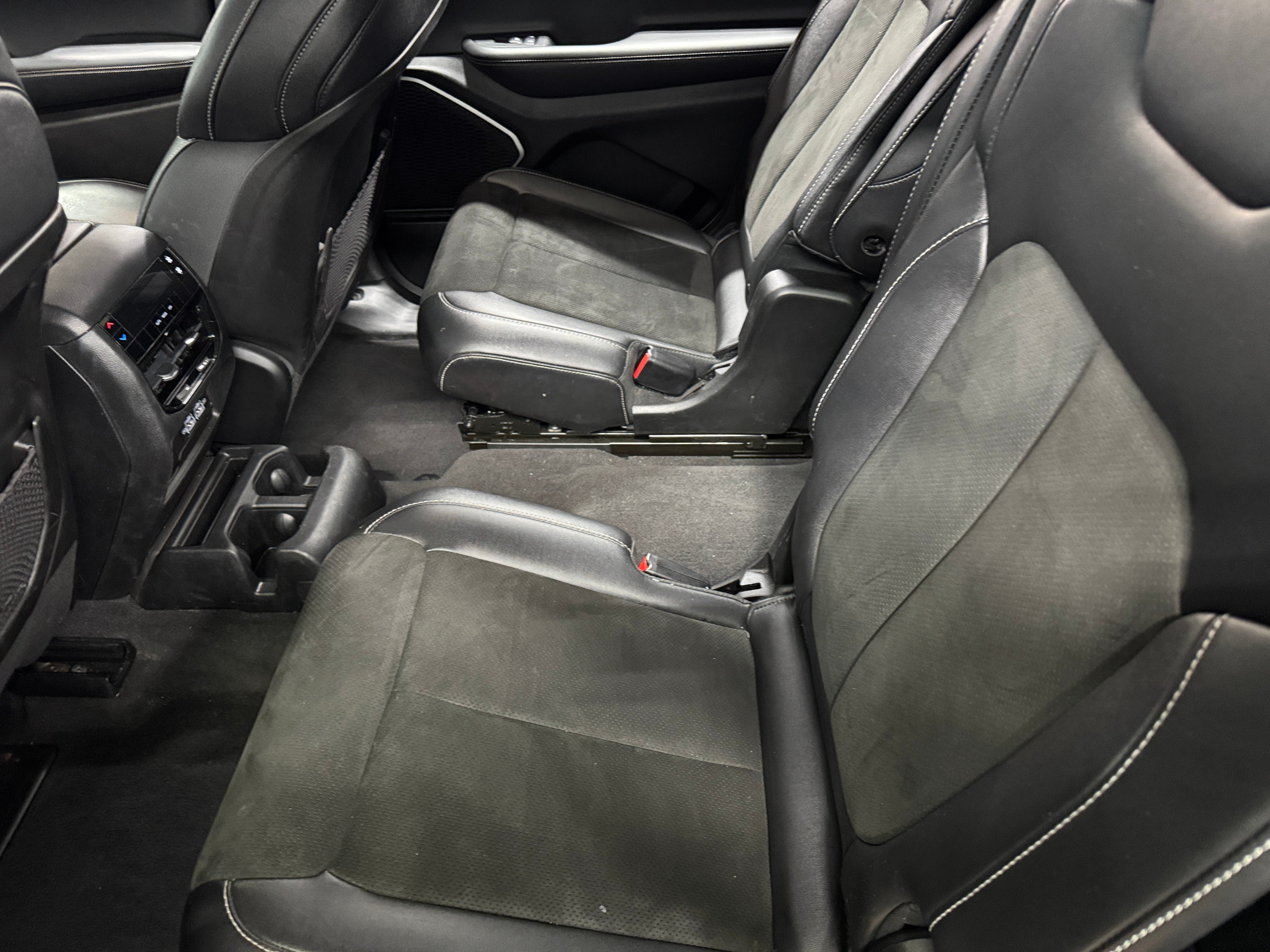 2022 Jeep Grand Cherokee L Altitude 6