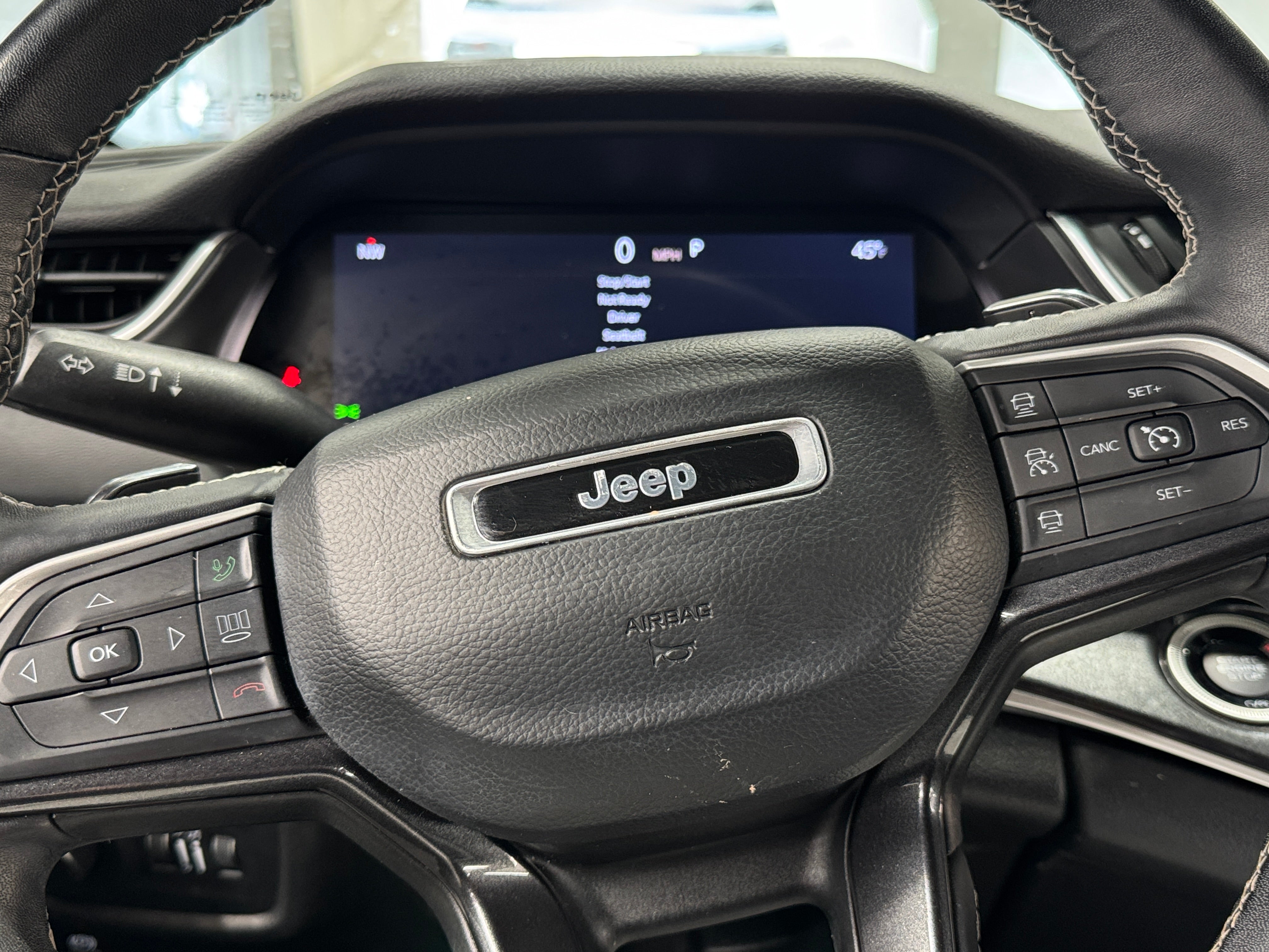 2022 Jeep Grand Cherokee L Altitude 5