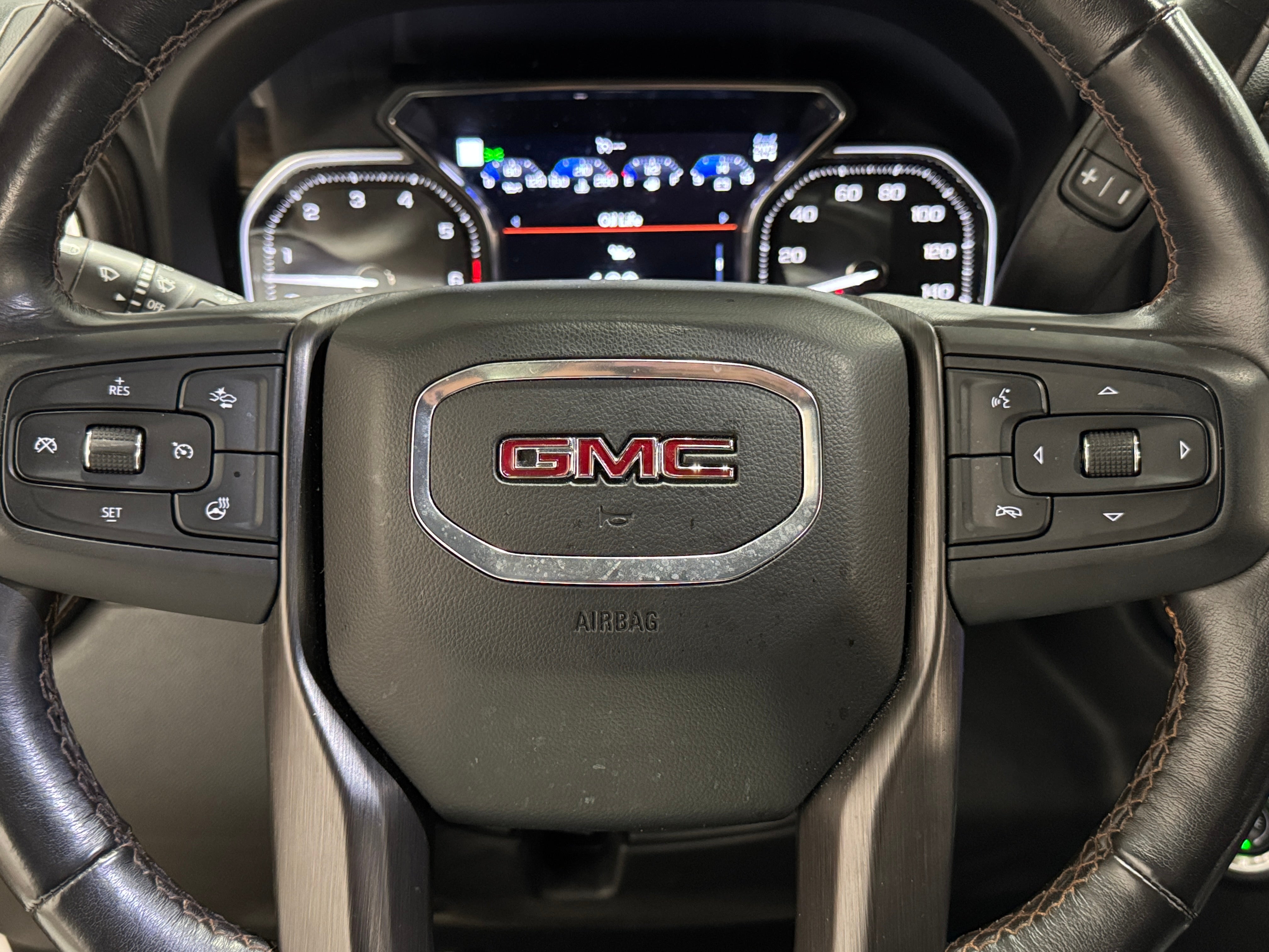 2022 GMC Sierra 1500 AT4 4