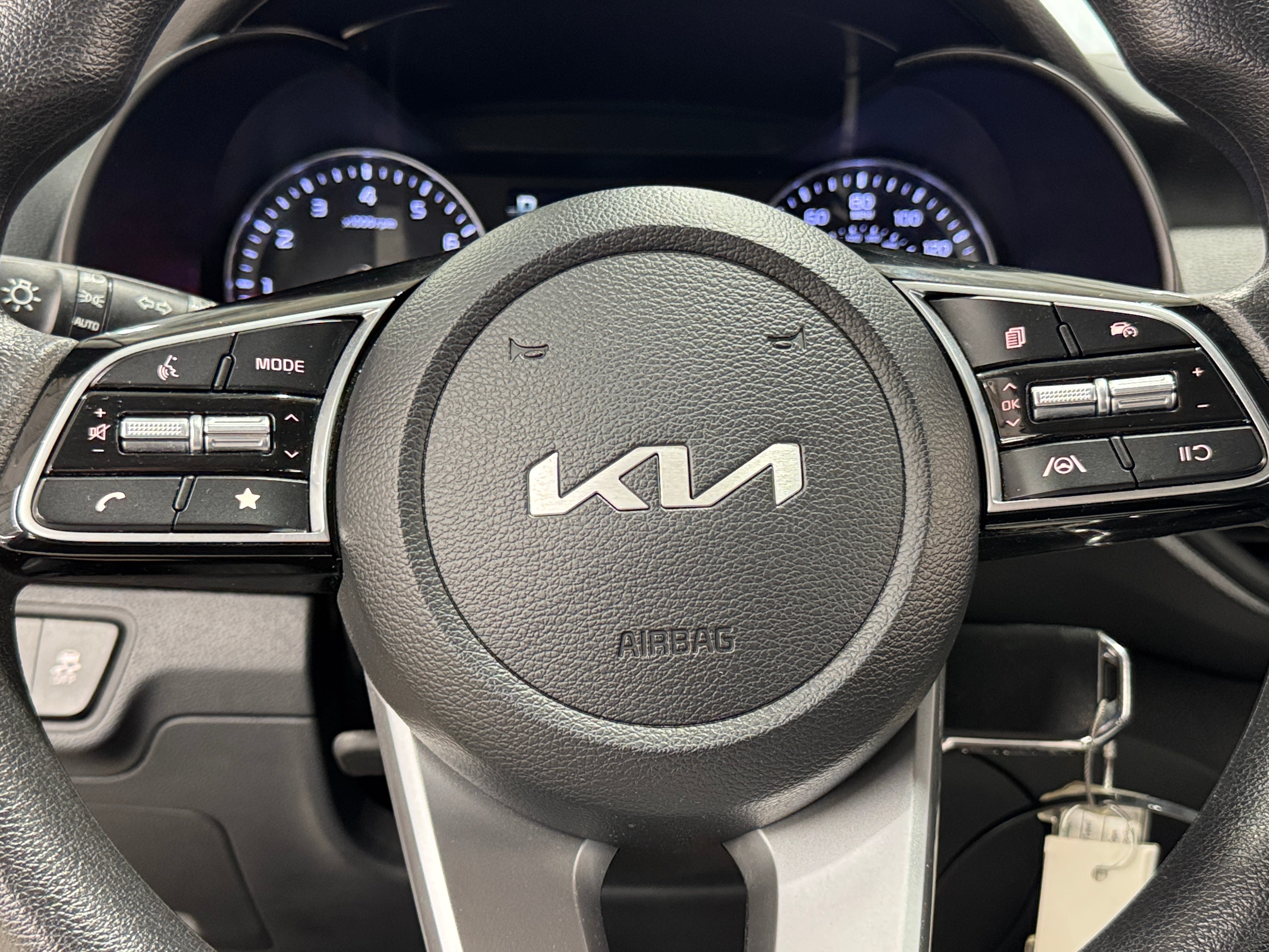 2024 Kia Forte LXS 5