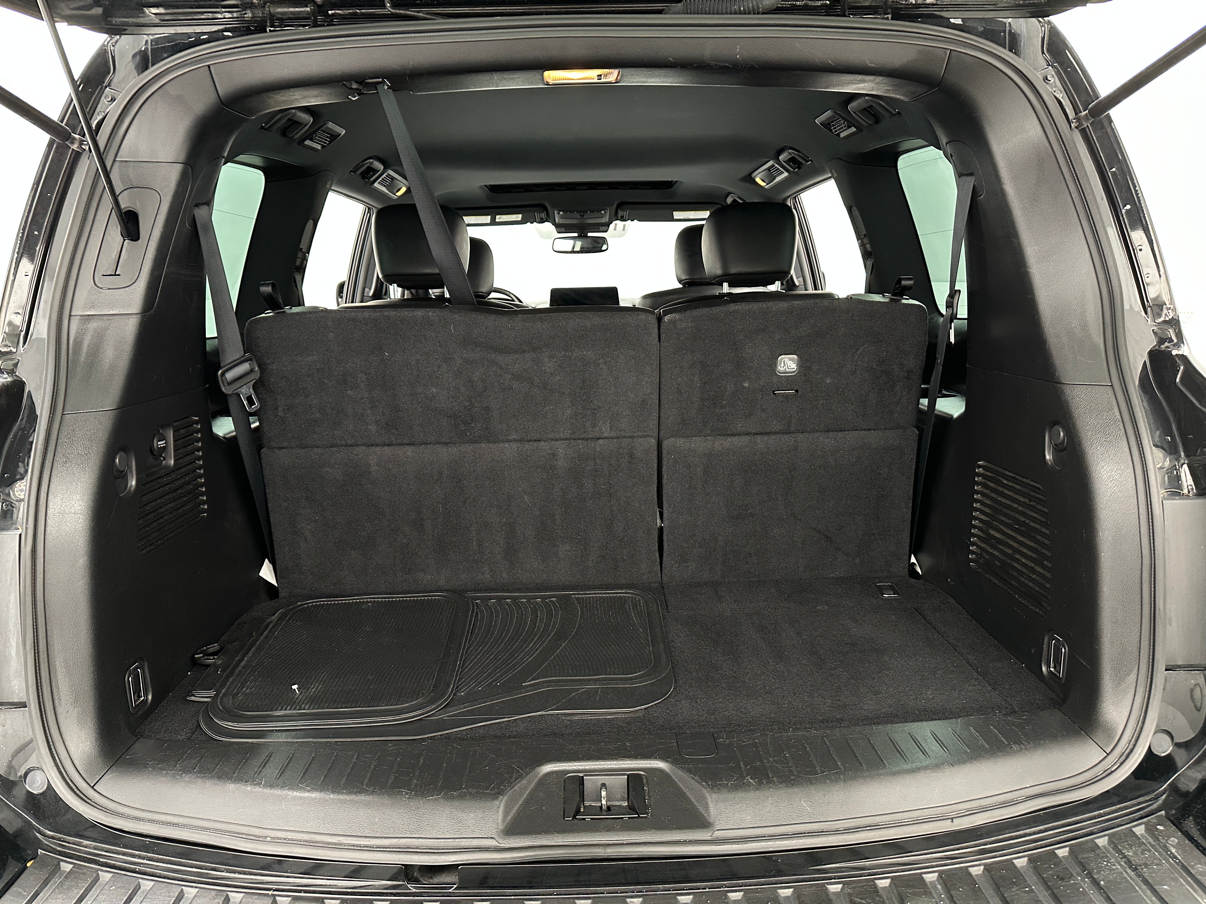 2023 Nissan Armada SL 6