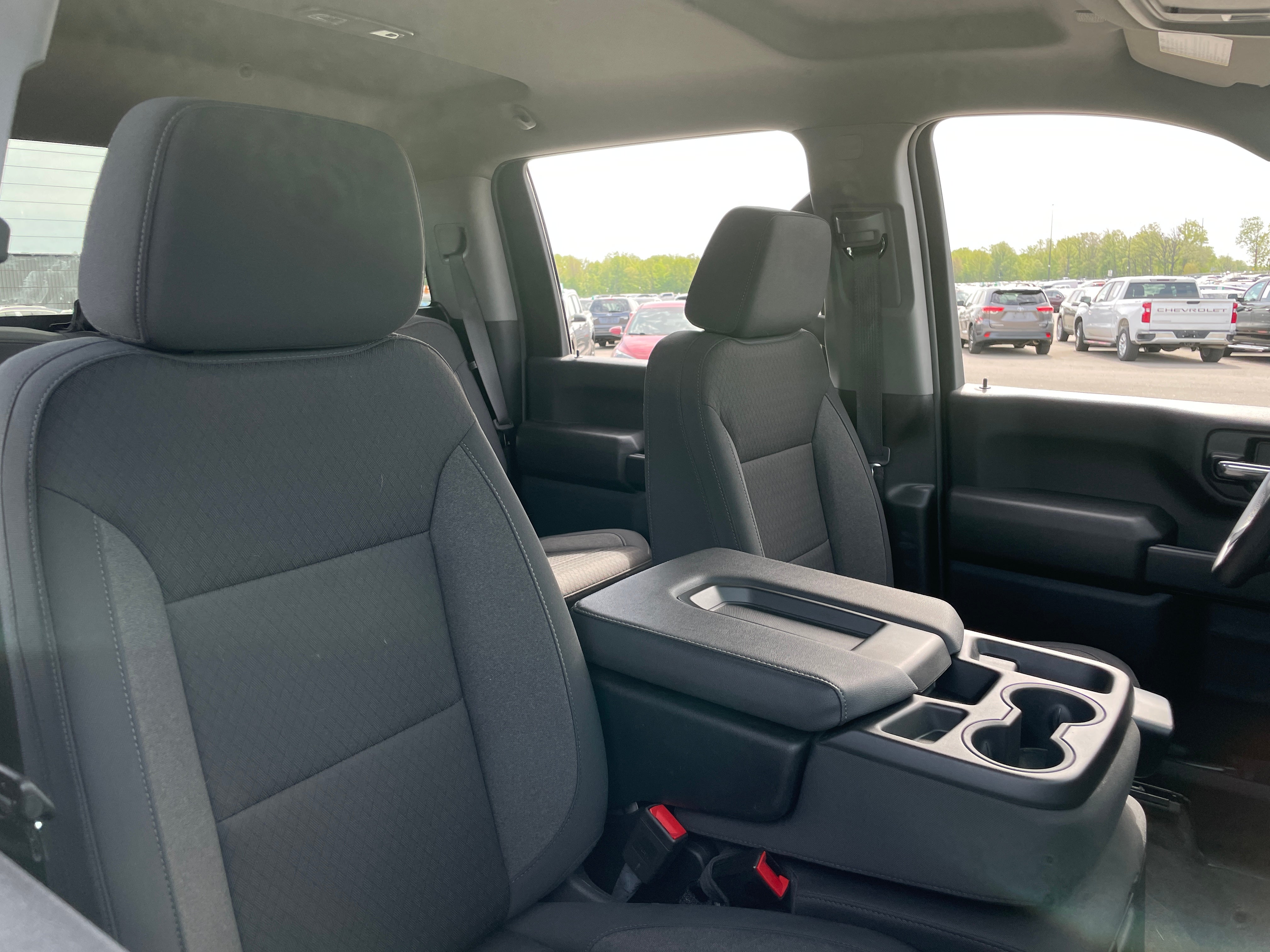 2024 Chevrolet Silverado 2500 Custom 2