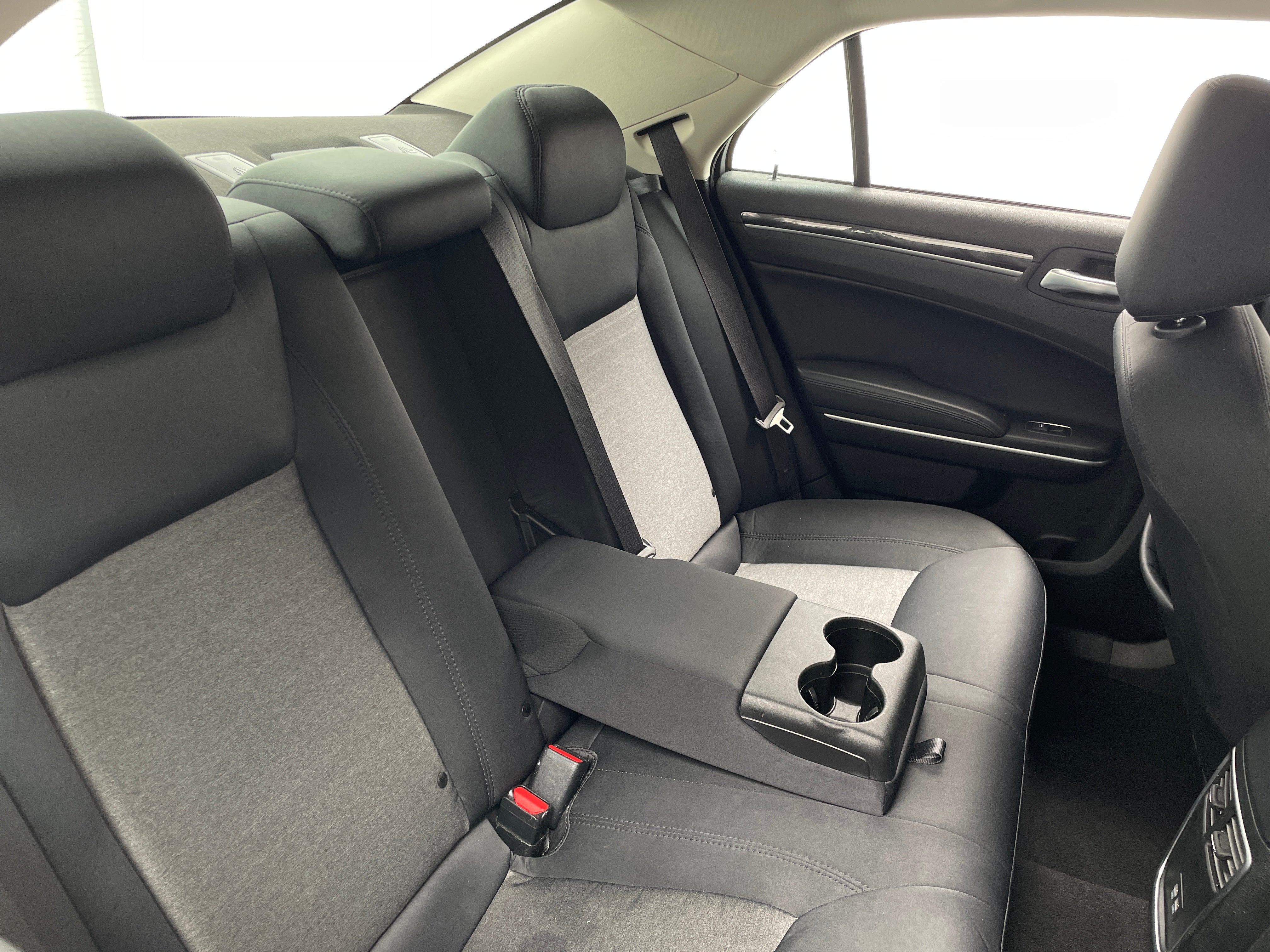 2022 Chrysler 300 Touring 6