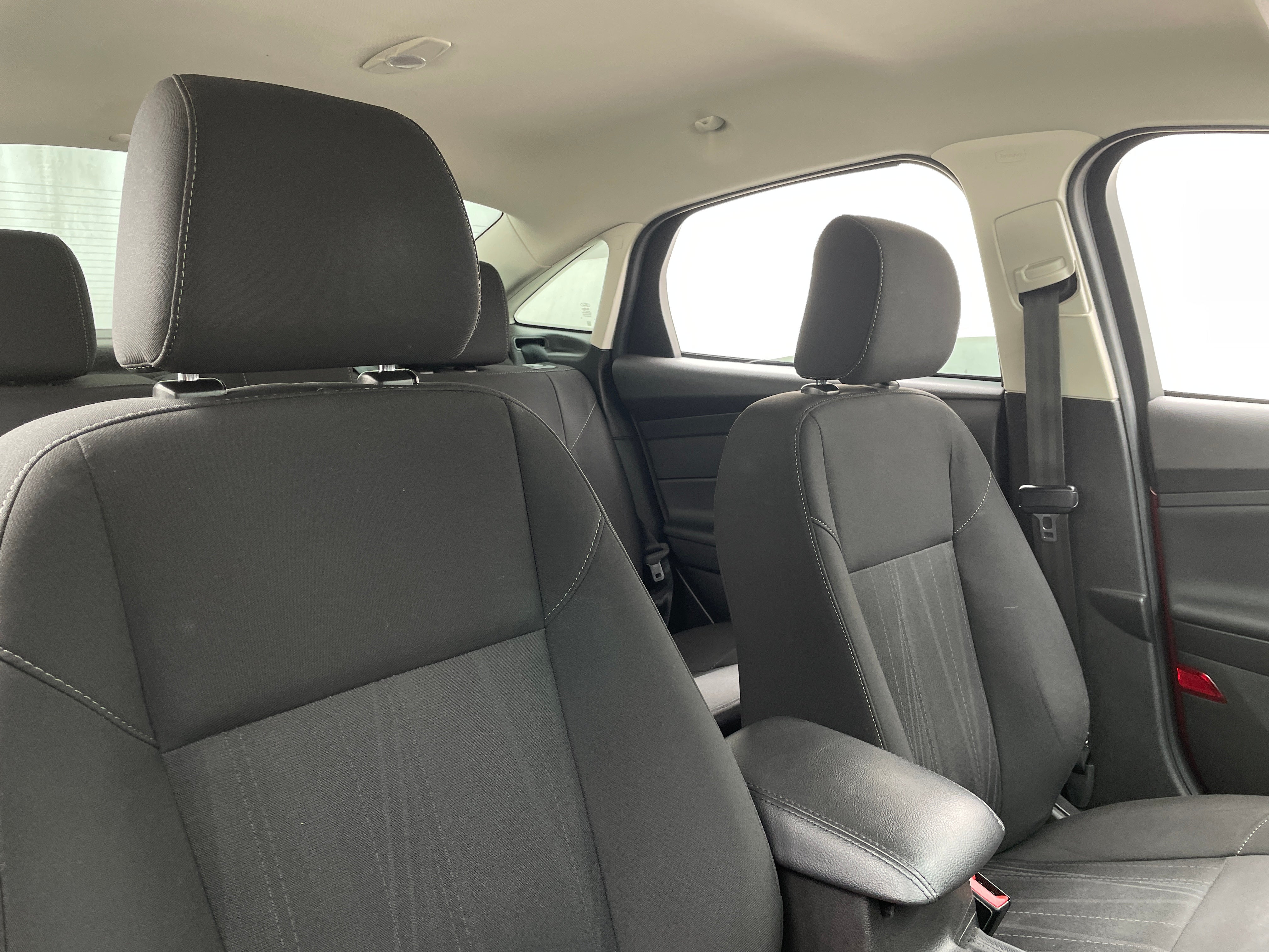 2017 Ford Focus SE 2